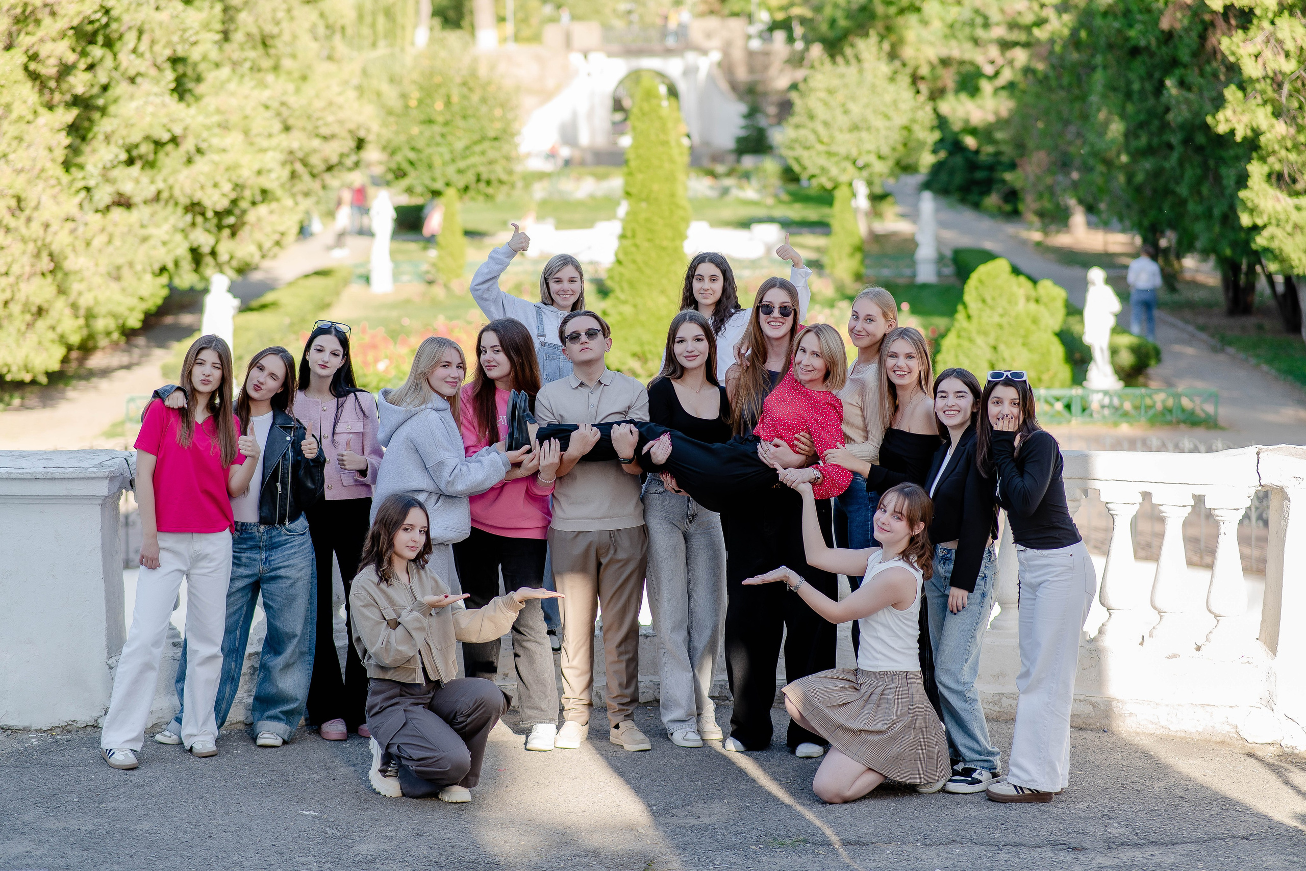 Выпускные (школьные) альбомы (книги) в Ростове-на-Дону. Современные Выпускные Альбомы в Ростове-на-Дону