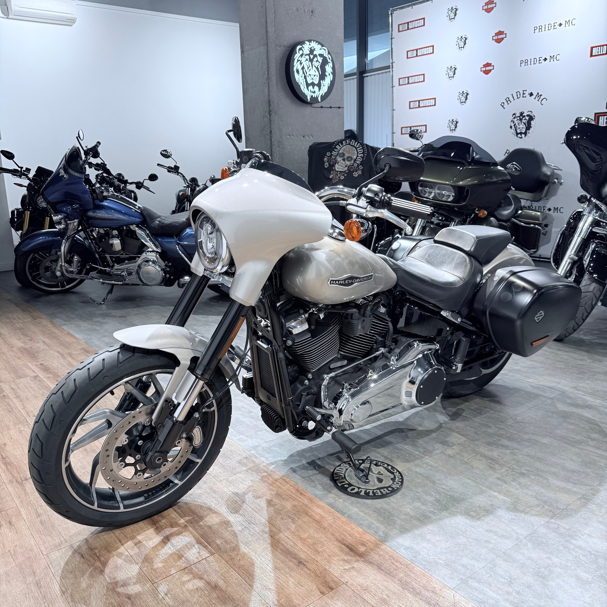 2018 Sport Glide 107 Silver Fоrtunе. Hello Davidson, Москва. Только хорошие мотоциклы…