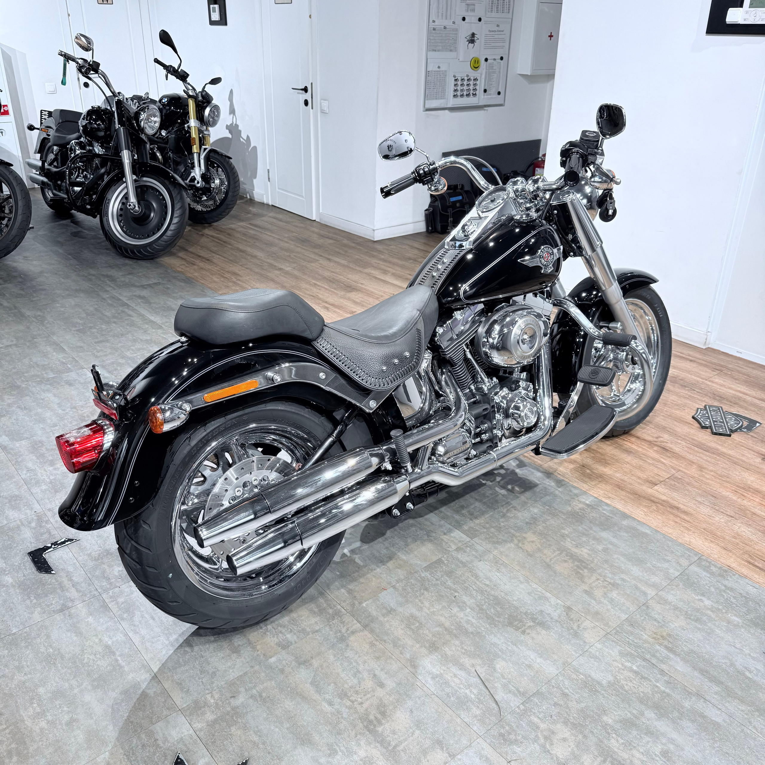 2012 Fat Boy АВS Вlаck Edition. Hello Davidson, Москва. Только хорошие мотоциклы…