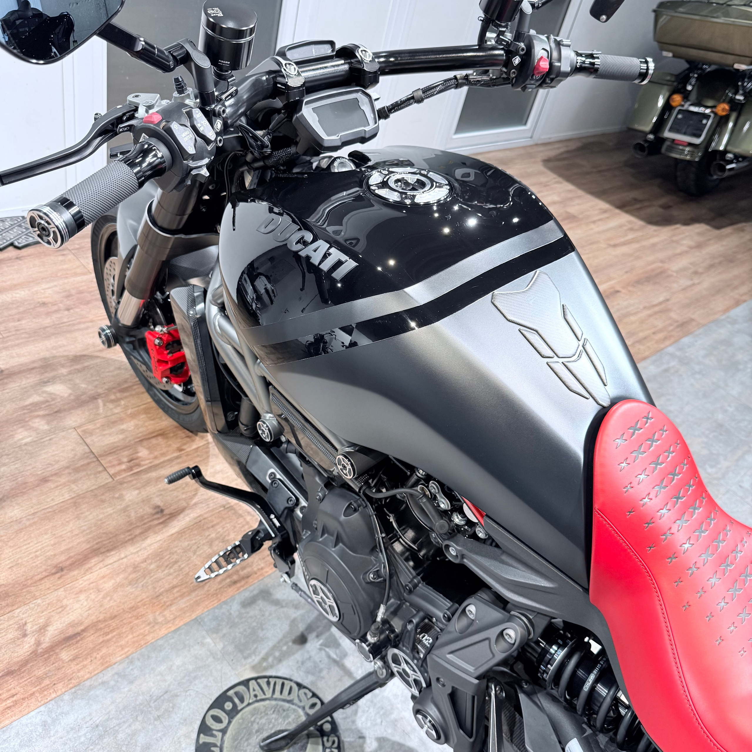 2016 DUCATI xDiavel S NERA Edition. Hello Davidson, Москва. Только хорошие мотоциклы…