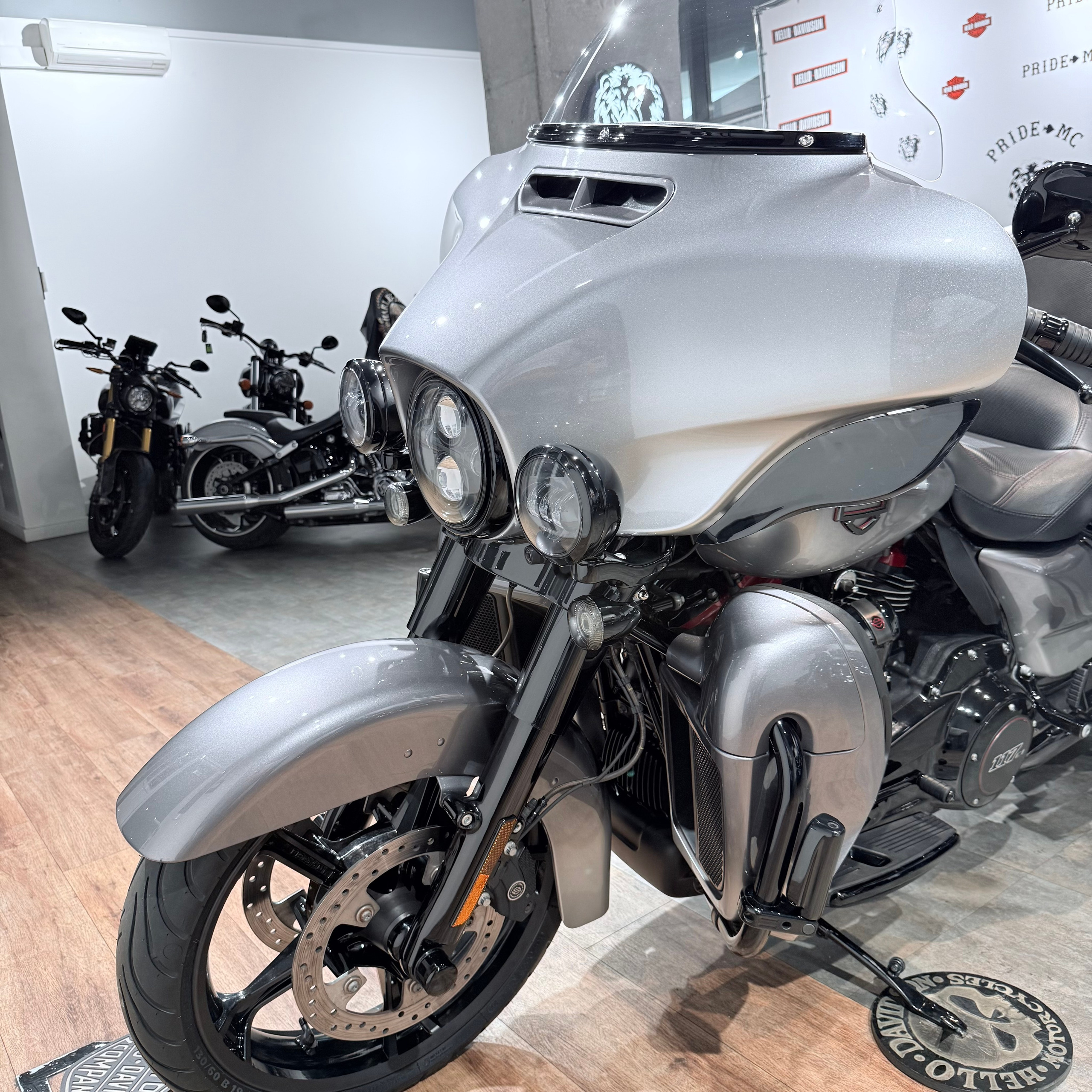 СVО Еlесtrа Glide Limited 117 Маgic Gray Fаde. Hello Davidson, Москва. Только хорошие мотоциклы…