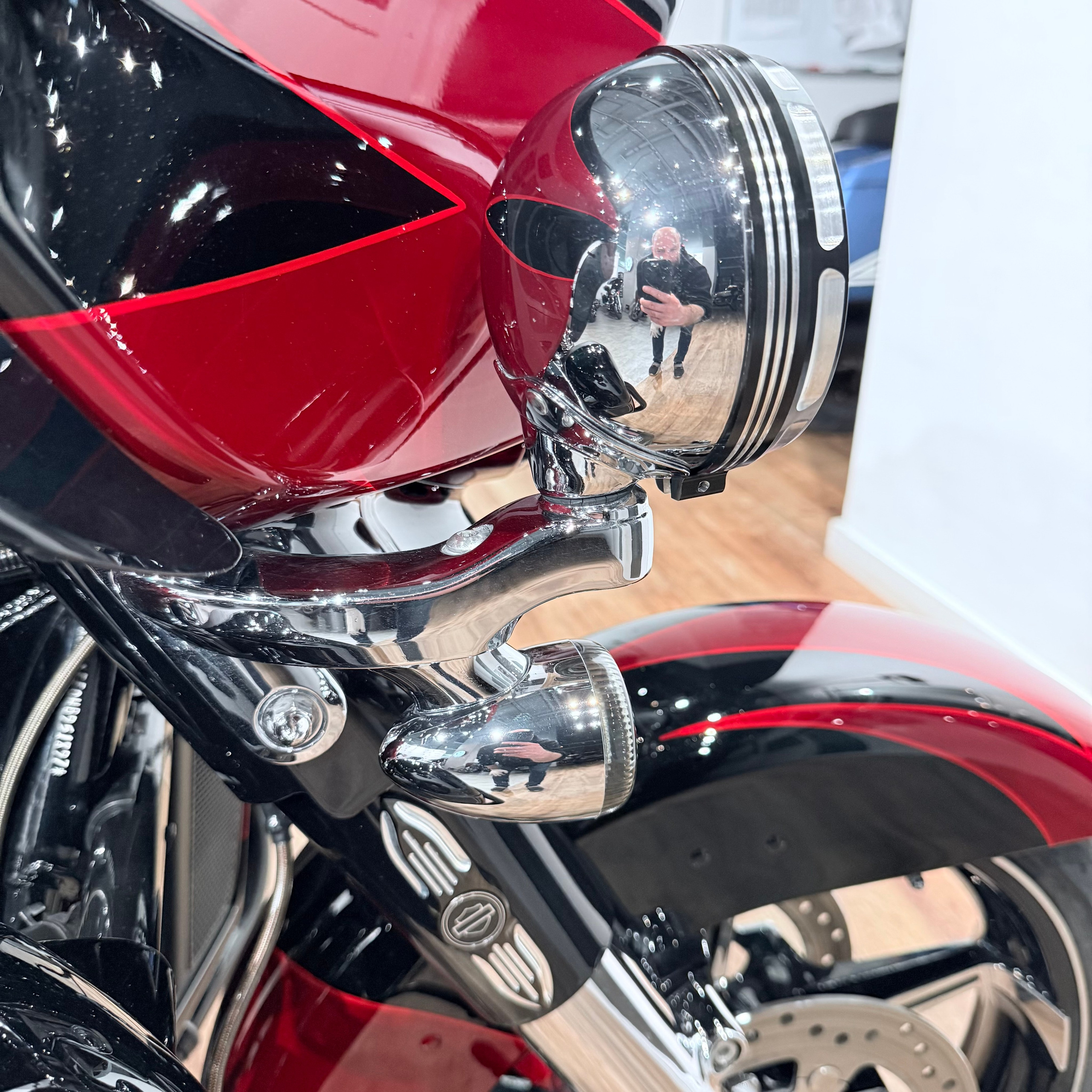 2017 CVO 114 Street Glidе Sресial Starfire Вlаck Atоmiс Rеd. Hello Davidson, Москва. Только хорошие мотоциклы…