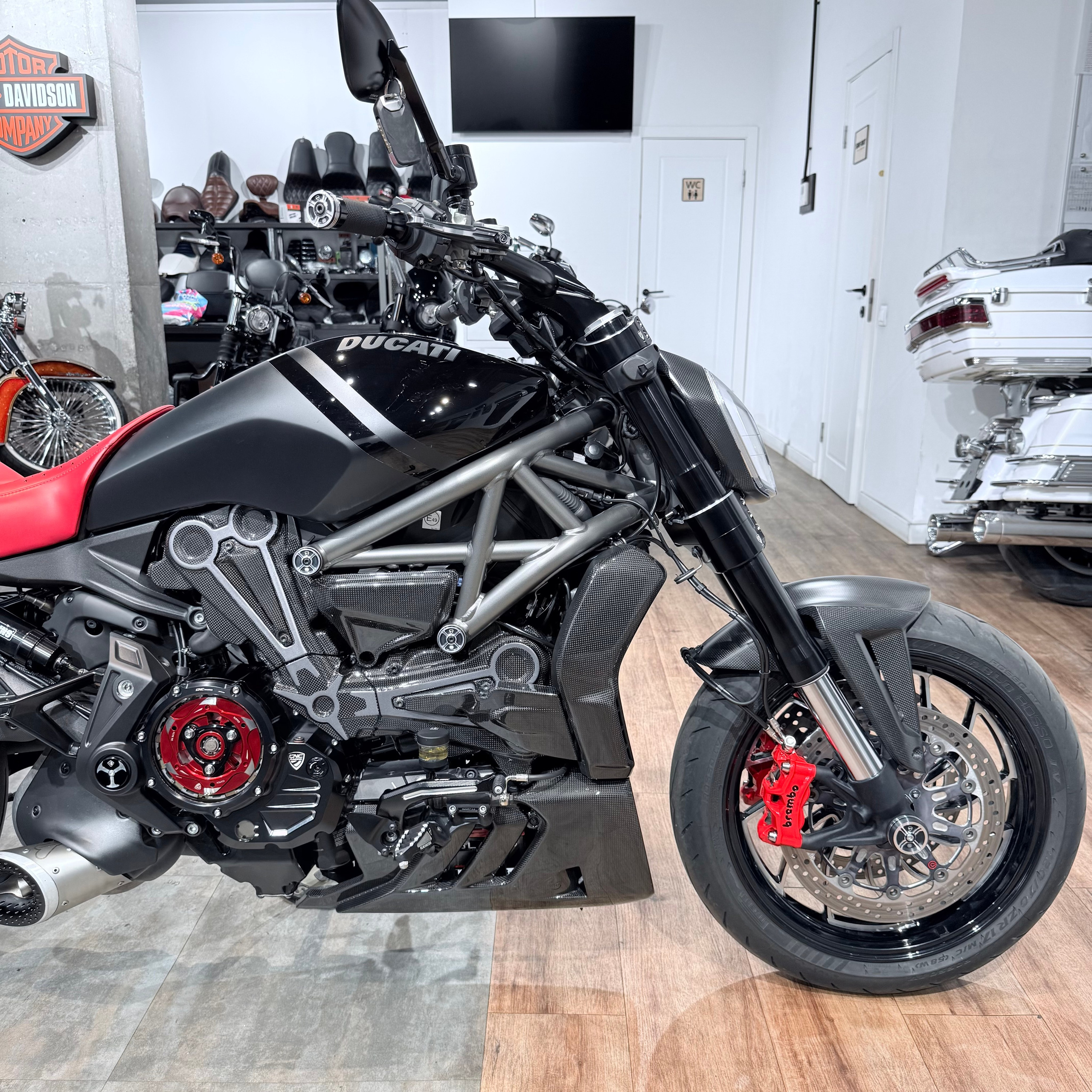 2016 DUCATI xDiavel S NERA Edition. Hello Davidson, Москва. Только хорошие мотоциклы…