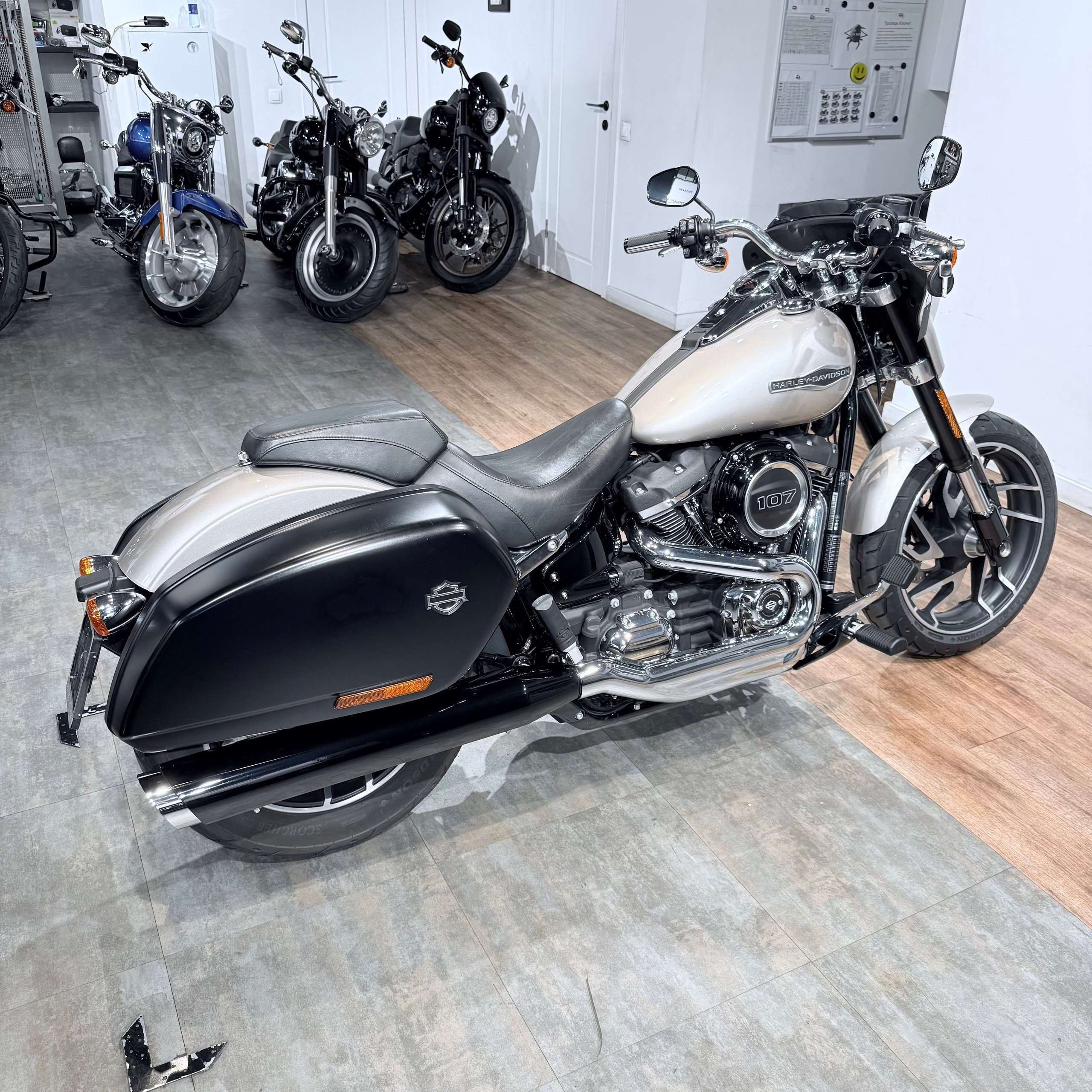 2018 Sport Glide 107 Silver Fоrtunе. Hello Davidson, Москва. Только хорошие мотоциклы…