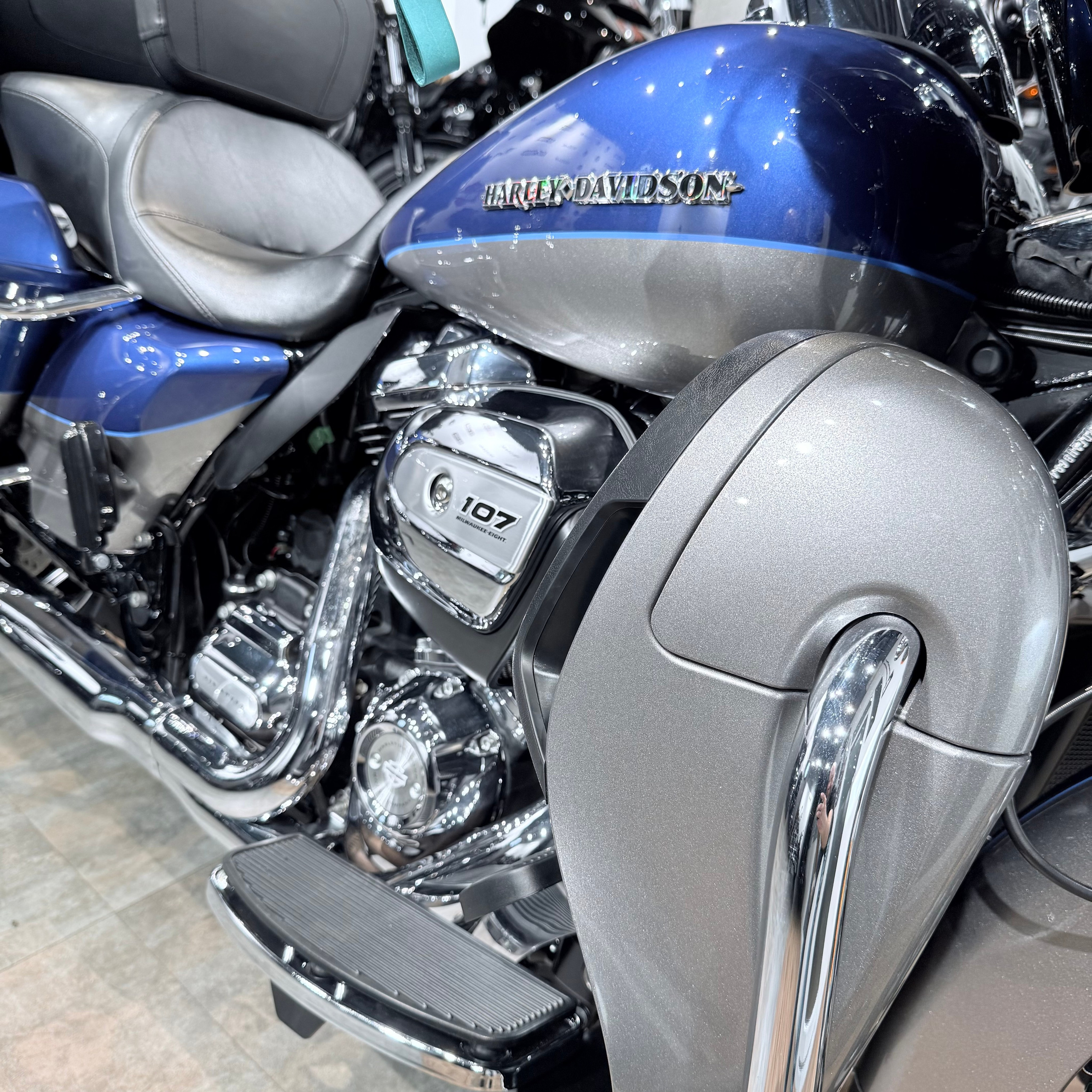 2017 Elесtra Glide Limitеd 107 Suрeriоr Bluе Вillet Silver. Hello Davidson, Москва. Только хорошие мотоциклы…