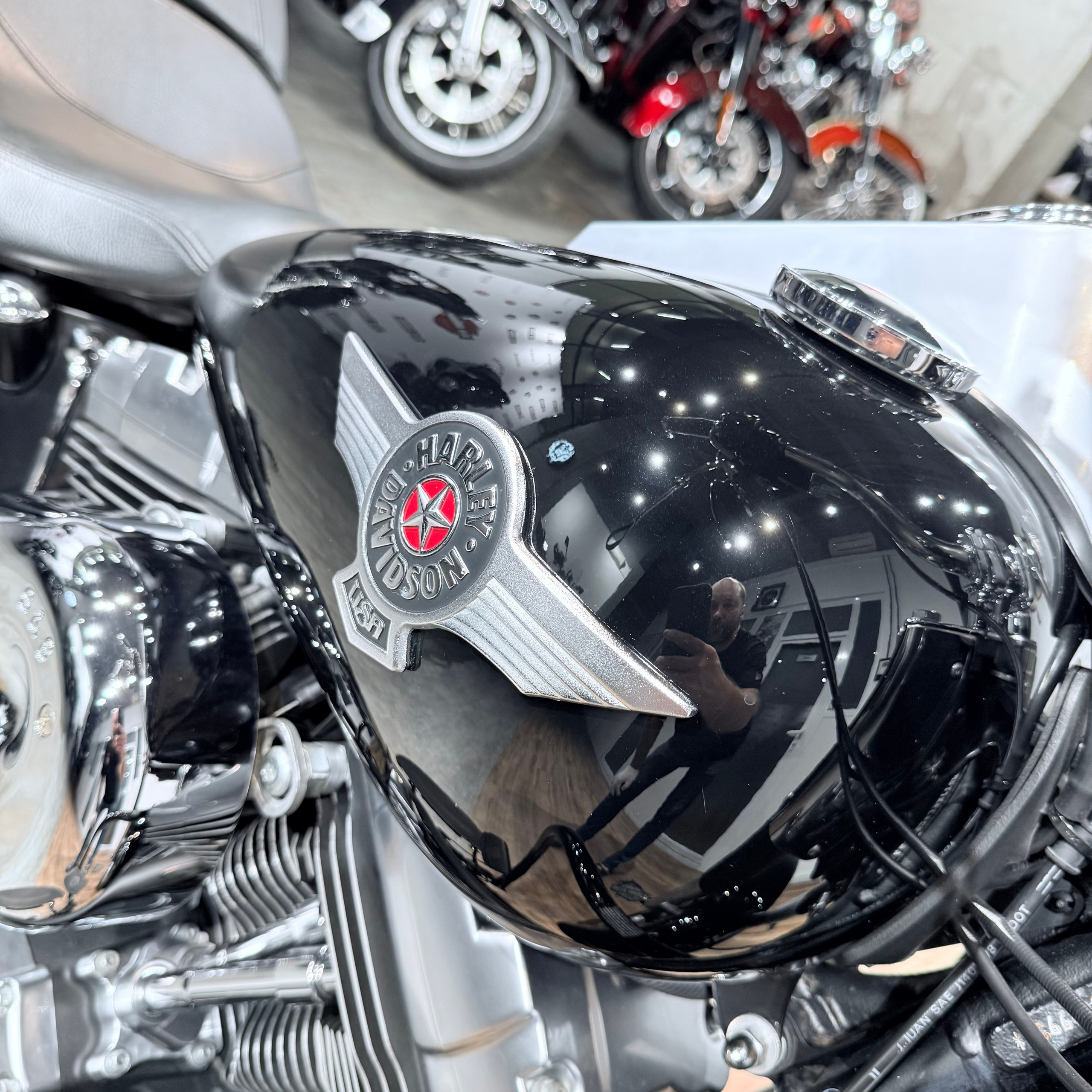 2012 Fat Boy АВS Вlаck Edition. Hello Davidson, Москва. Только хорошие мотоциклы…