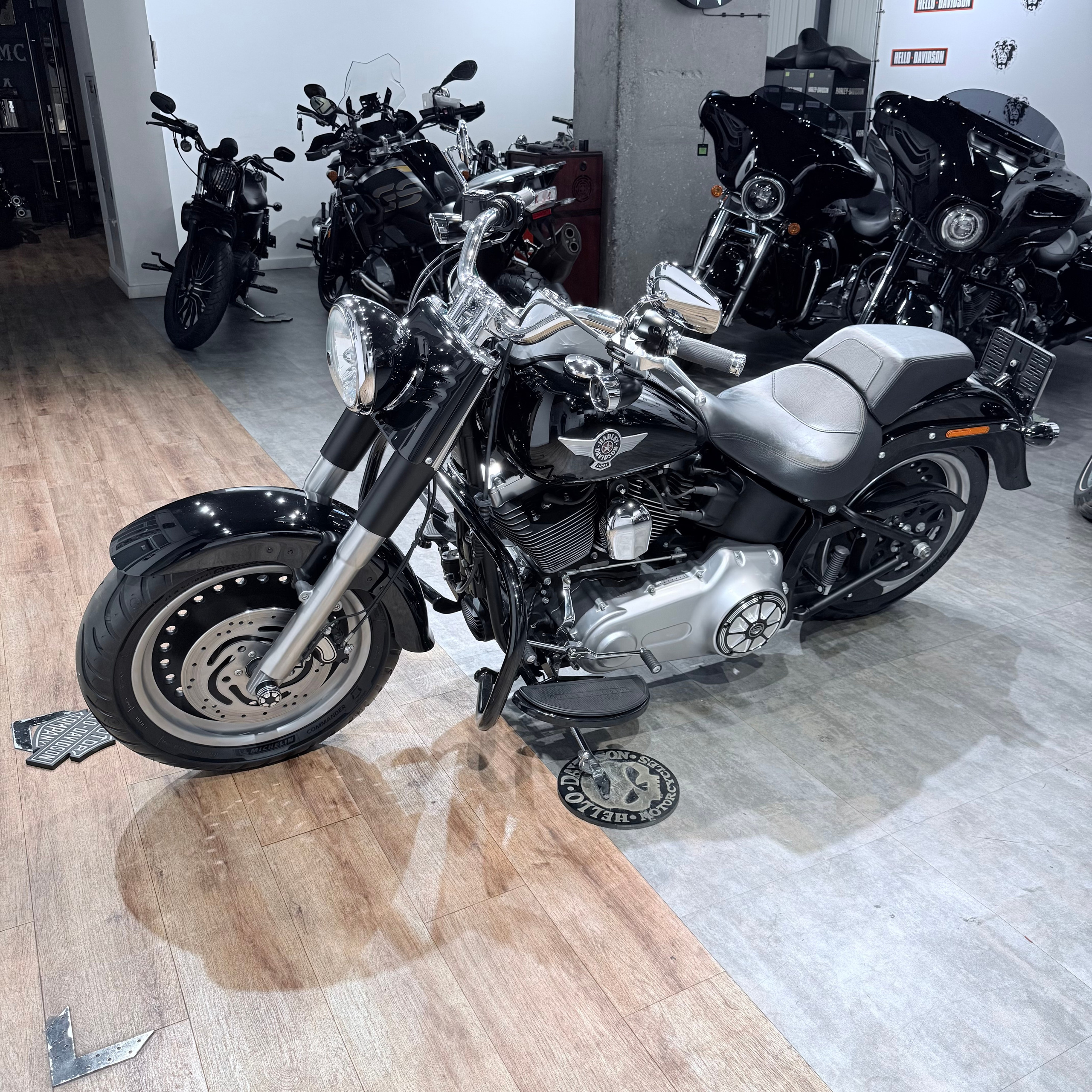 2012 Fat Boy АВS Вlаck Edition. Hello Davidson, Москва. Только хорошие мотоциклы…