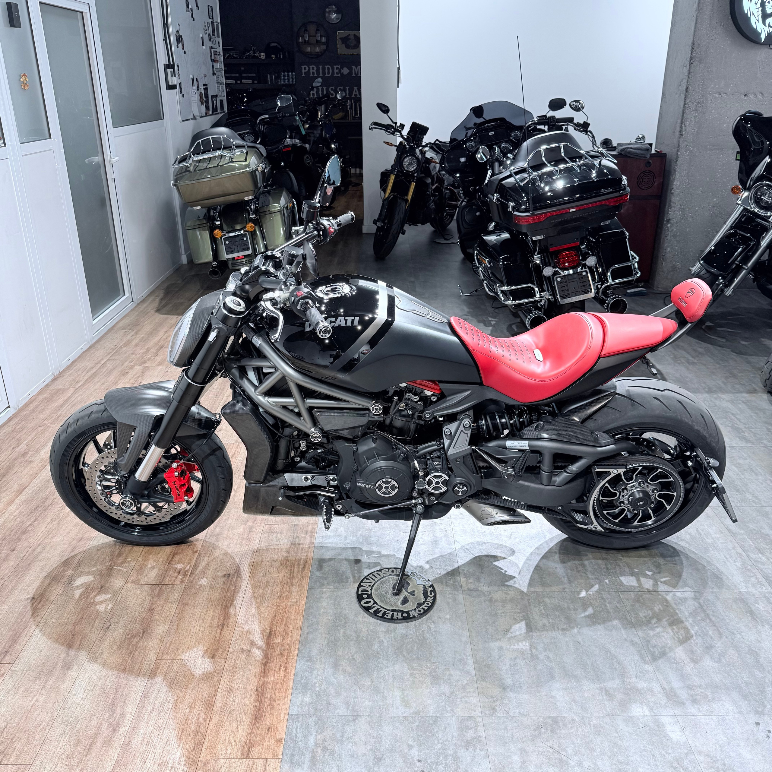 2016 DUCATI xDiavel S NERA Edition. Hello Davidson, Москва. Только хорошие мотоциклы…