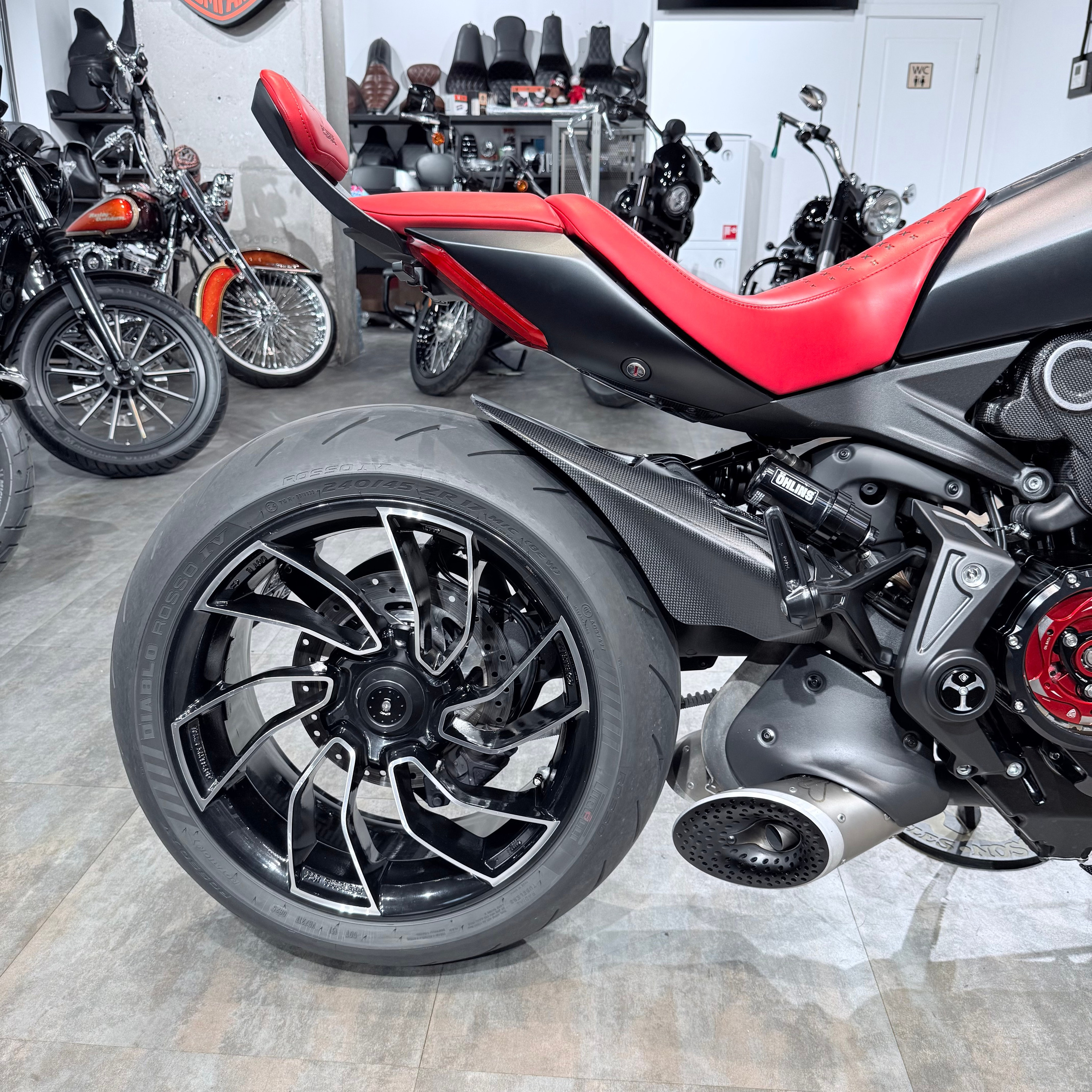 2016 DUCATI xDiavel S NERA Edition. Hello Davidson, Москва. Только хорошие мотоциклы…