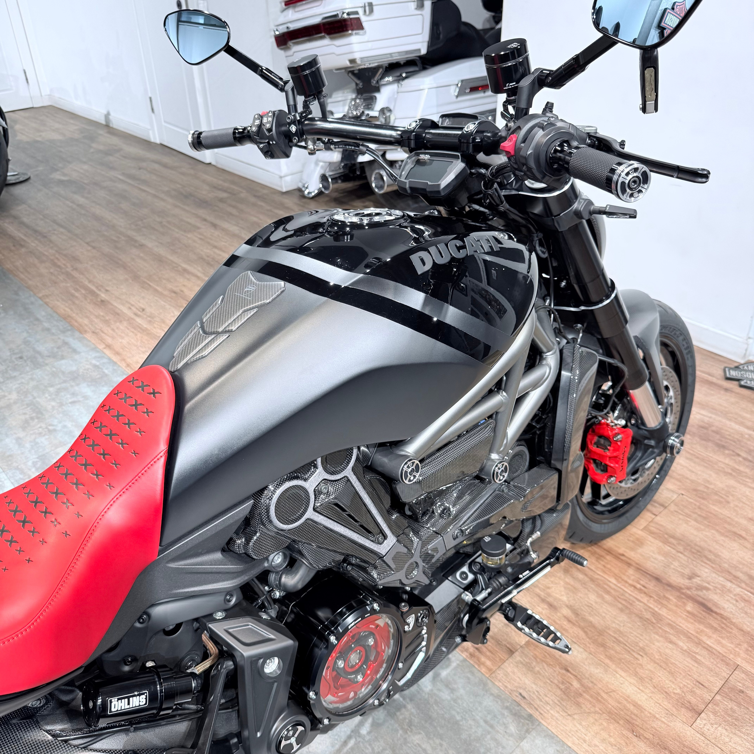 2016 DUCATI xDiavel S NERA Edition. Hello Davidson, Москва. Только хорошие мотоциклы…