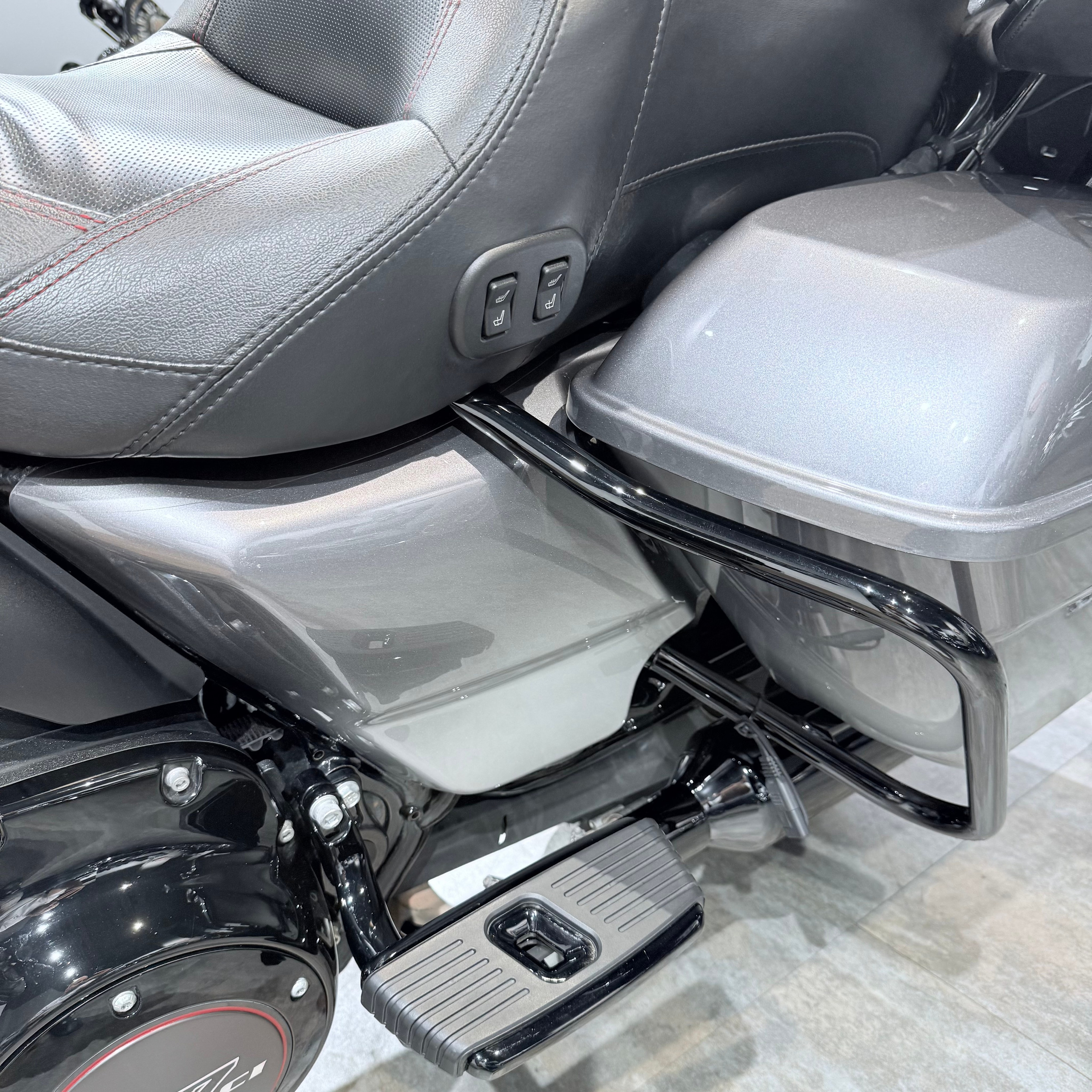 СVО Еlесtrа Glide Limited 117 Маgic Gray Fаde. Hello Davidson, Москва. Только хорошие мотоциклы…