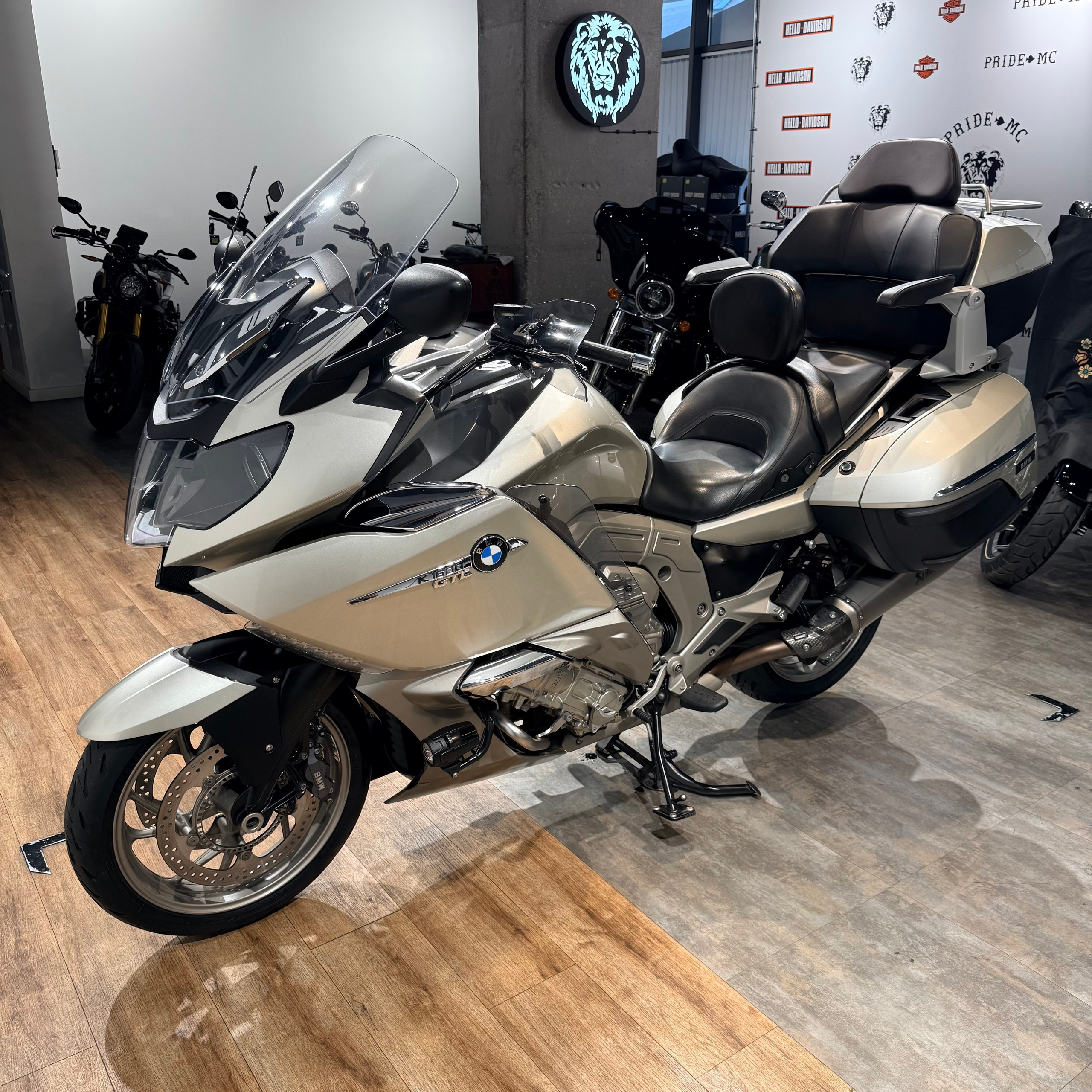 2013 ВМW К1600GTL Exclusive. Hello Davidson, Москва. Только хорошие мотоциклы…
