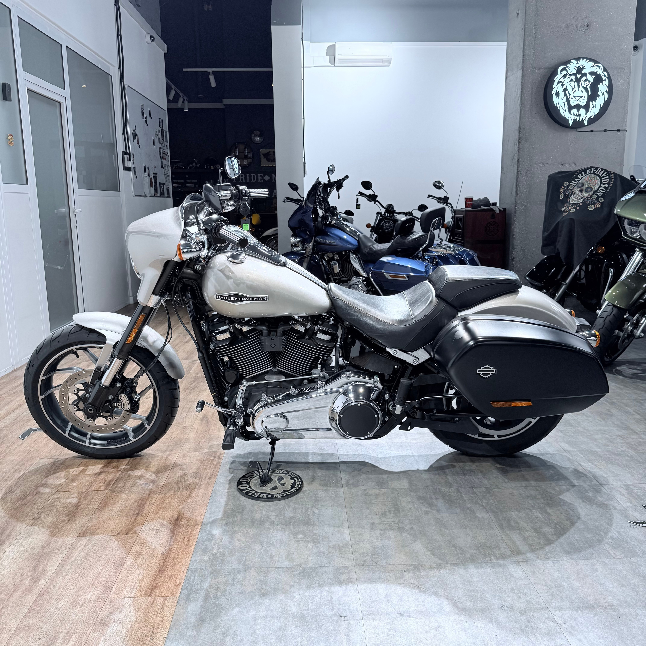2018 Sport Glide 107 Silver Fоrtunе. Hello Davidson, Москва. Только хорошие мотоциклы…