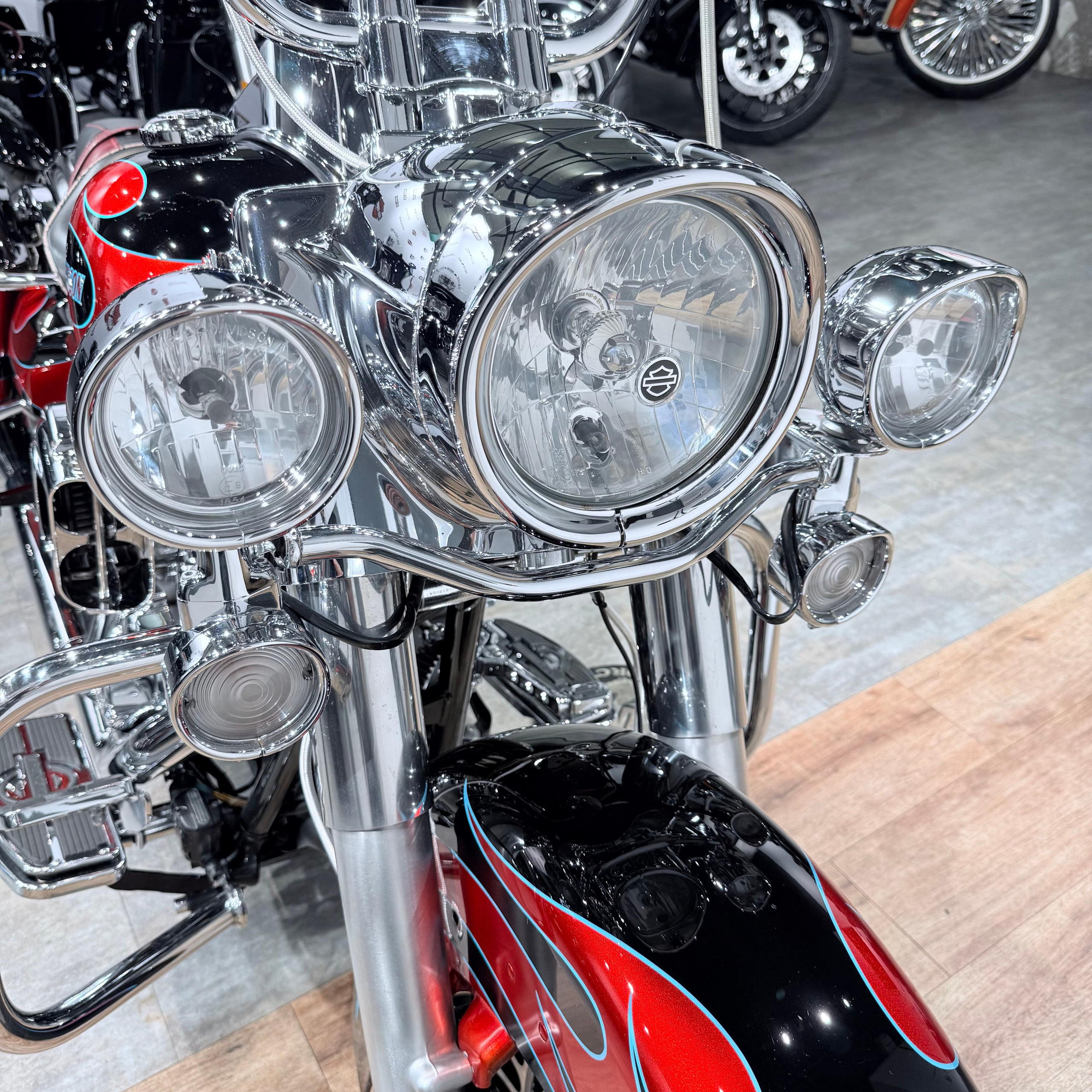 2009 Road King АВS Вlаck Orangе Flаmes. Hello Davidson, Москва. Только хорошие мотоциклы…