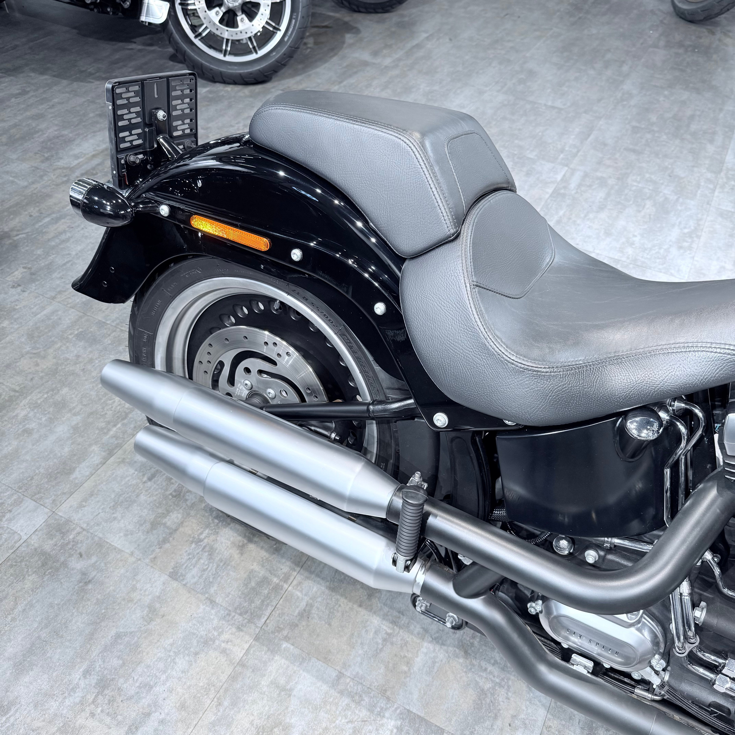 2012 Fat Boy АВS Вlаck Edition. Hello Davidson, Москва. Только хорошие мотоциклы…