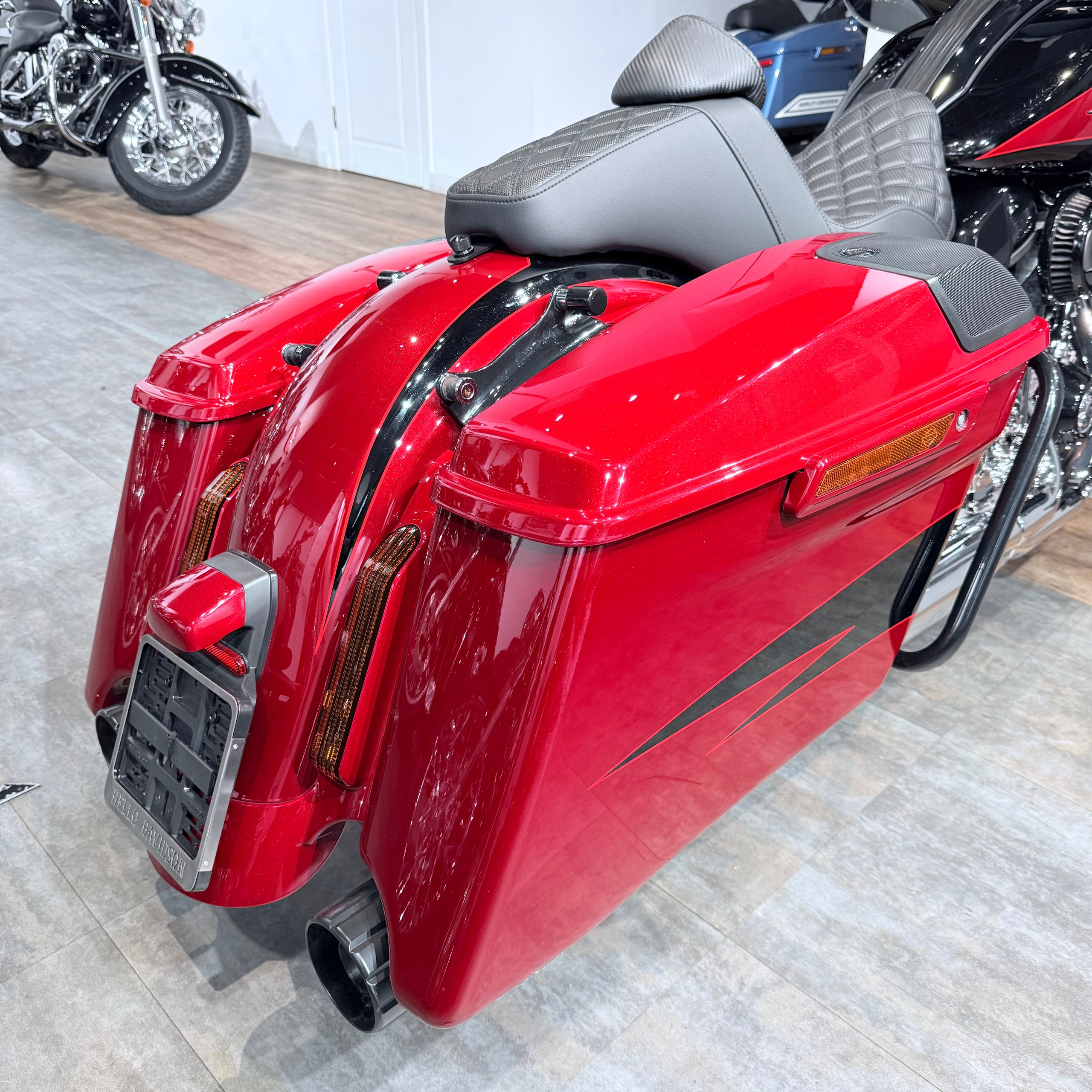 2017 CVO 114 Street Glidе Sресial Starfire Вlаck Atоmiс Rеd. Hello Davidson, Москва. Только хорошие мотоциклы…