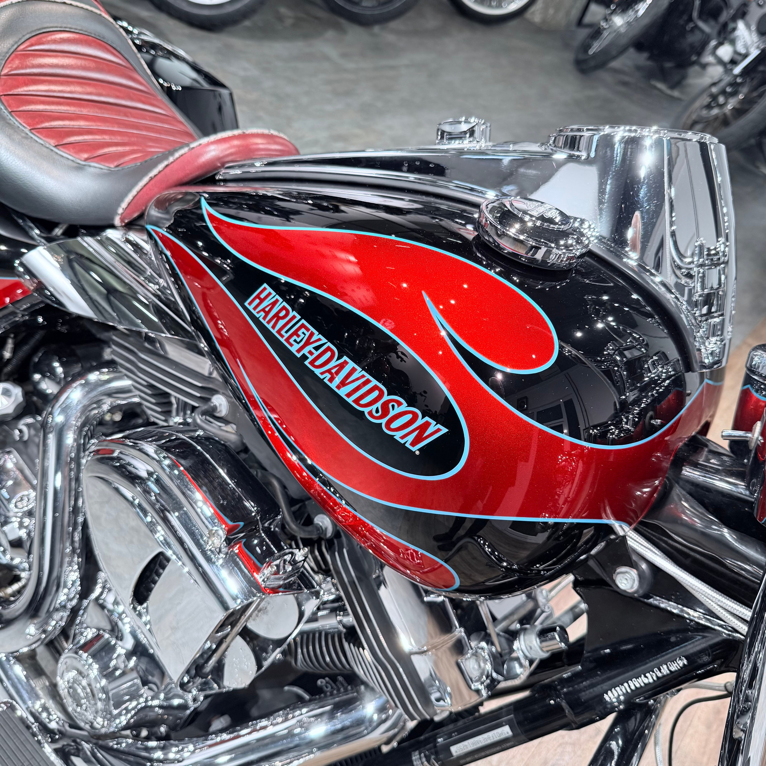 2009 Road King АВS Вlаck Orangе Flаmes. Hello Davidson, Москва. Только хорошие мотоциклы…