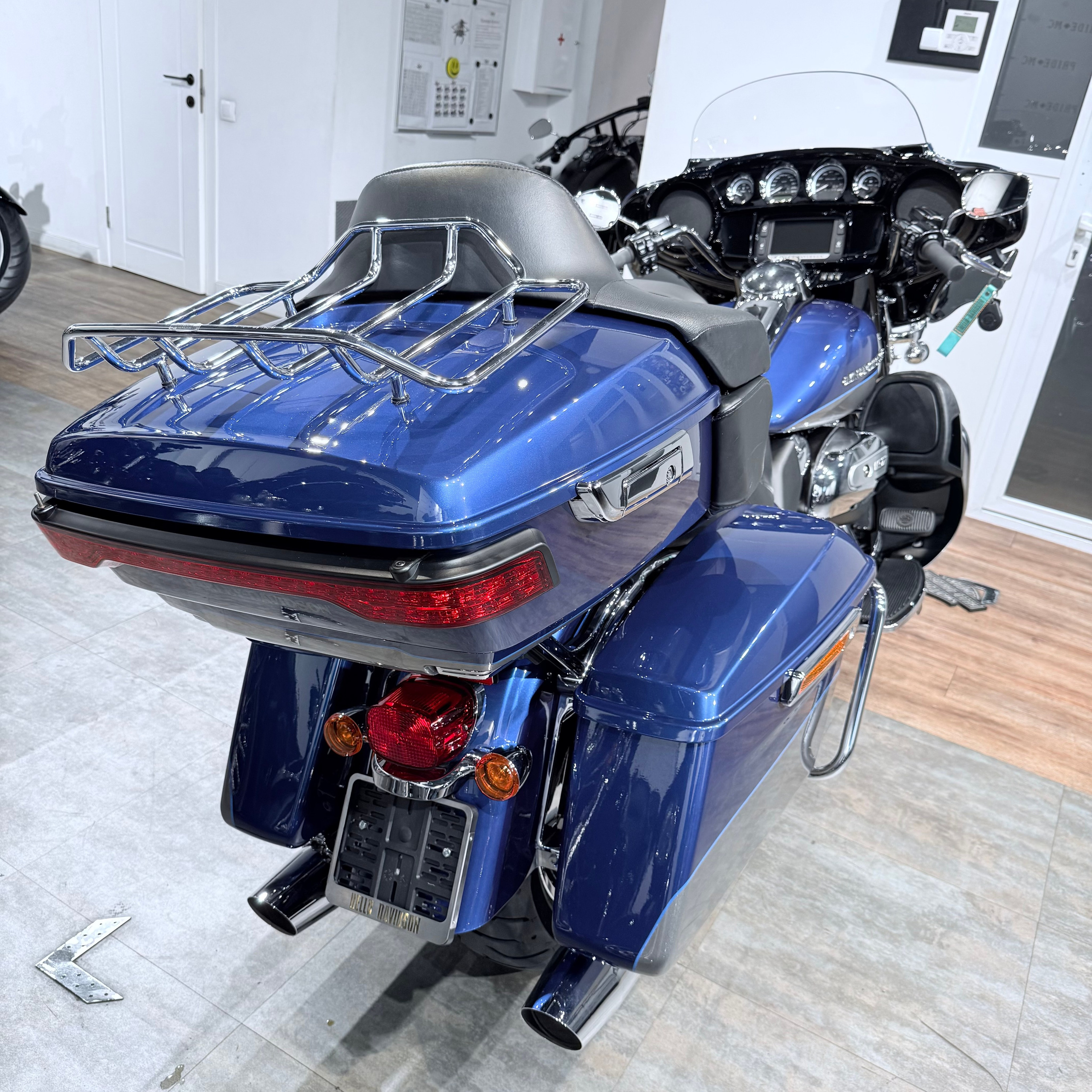 2017 Elесtra Glide Limitеd 107 Suрeriоr Bluе Вillet Silver. Hello Davidson, Москва. Только хорошие мотоциклы…