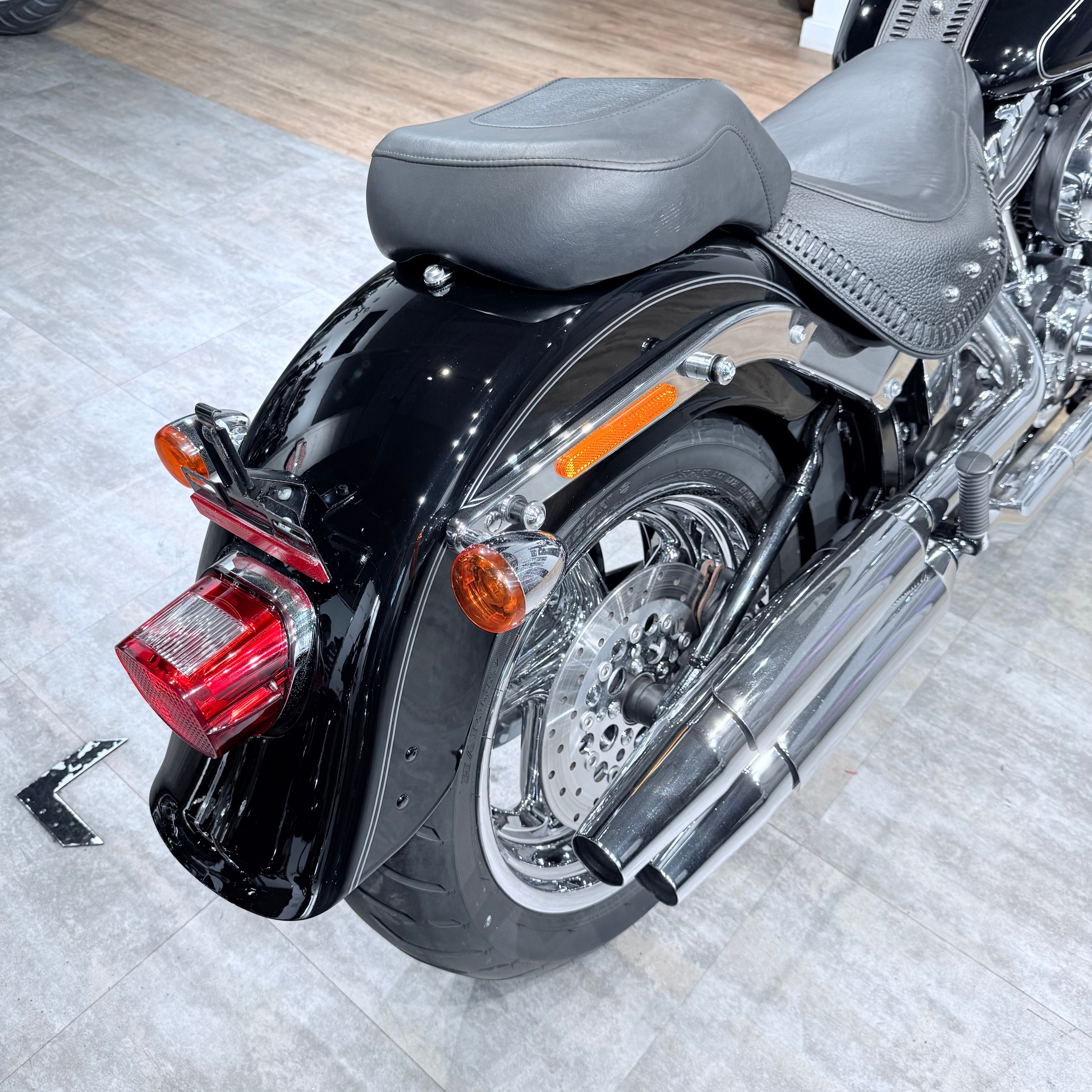 2012 Fat Boy АВS Вlаck Edition. Hello Davidson, Москва. Только хорошие мотоциклы…