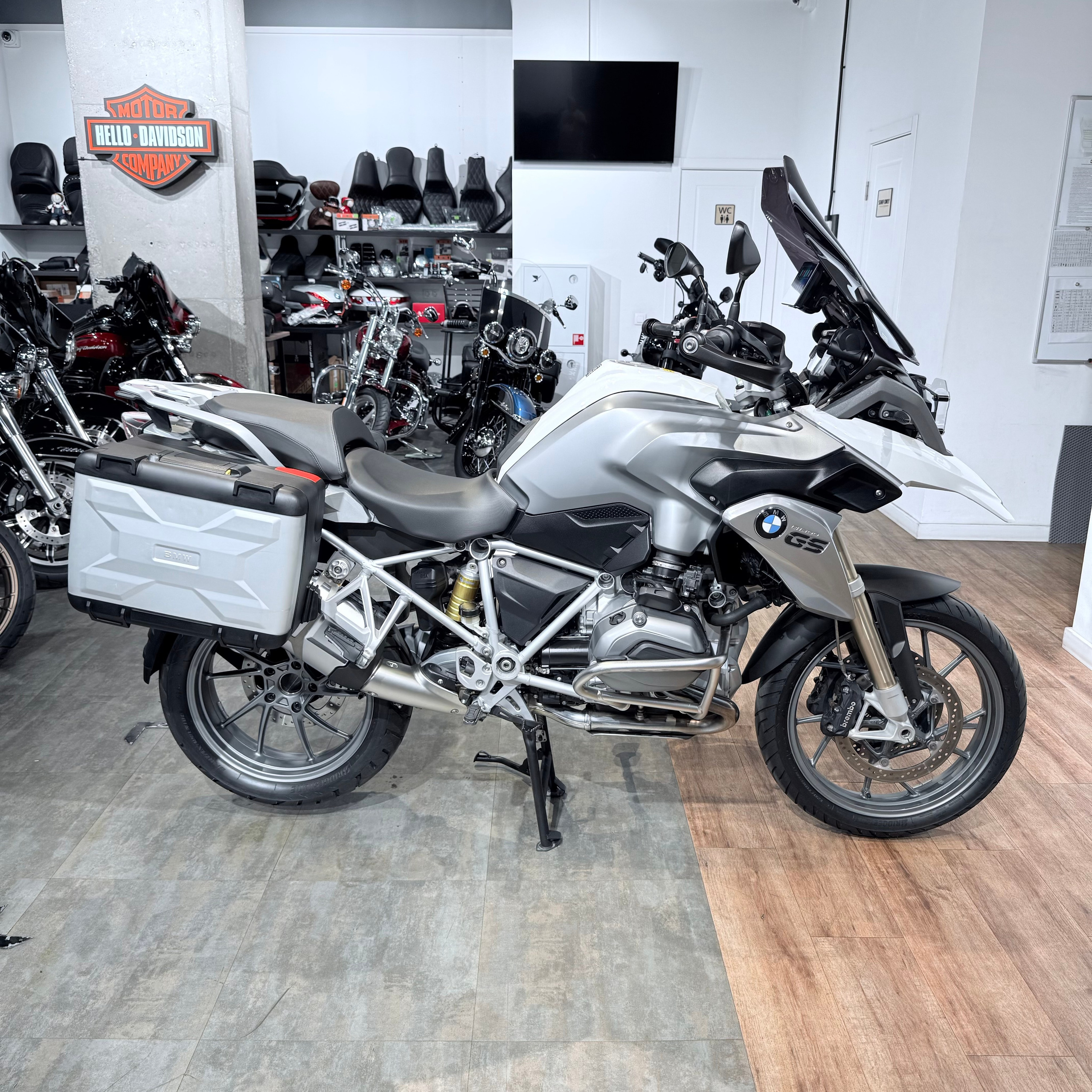 2013 ВМW R1200GS Аlpine White. Hello Davidson, Москва. Только хорошие мотоциклы…