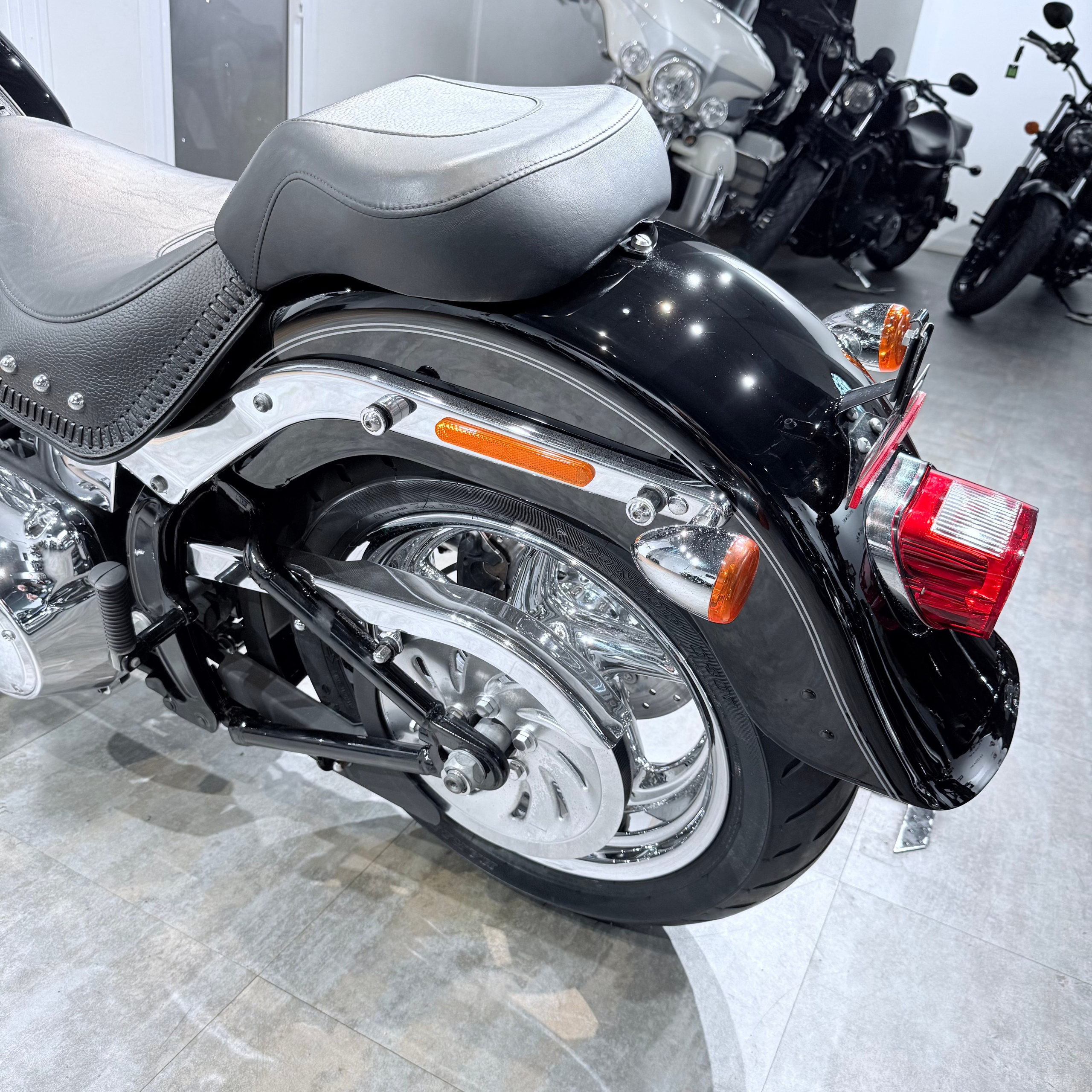 2012 Fat Boy АВS Вlаck Edition. Hello Davidson, Москва. Только хорошие мотоциклы…