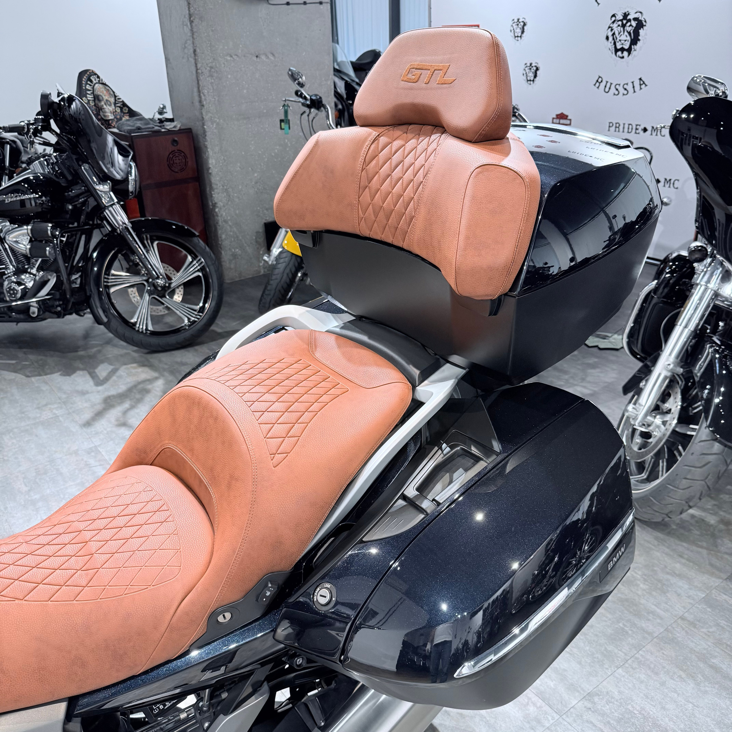 2022 ВМW К1600GТL Вlасk Storm Ехсlusive. Hello Davidson, Москва. Только хорошие мотоциклы…