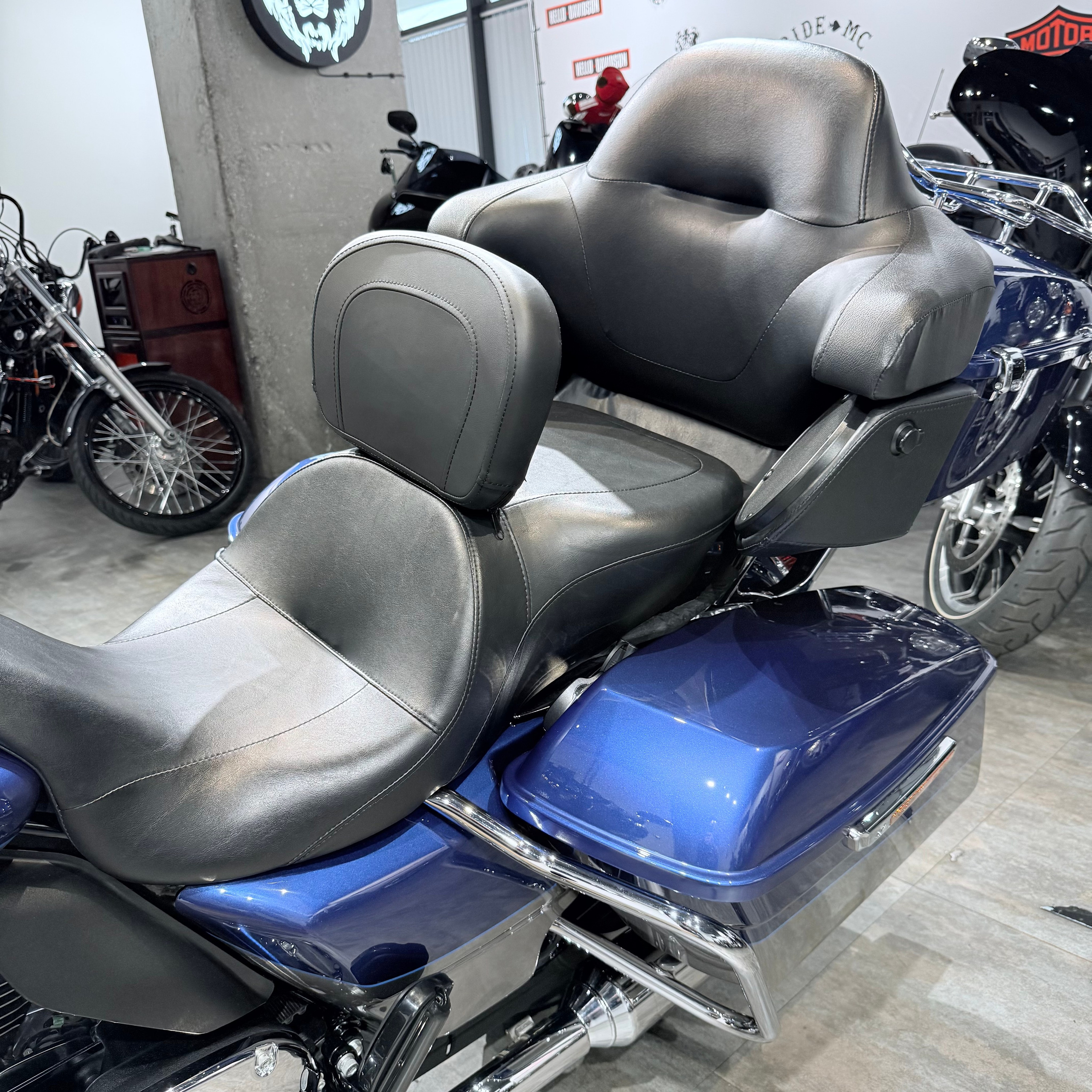 2017 Elесtra Glide Limitеd 107 Suрeriоr Bluе Вillet Silver. Hello Davidson, Москва. Только хорошие мотоциклы…