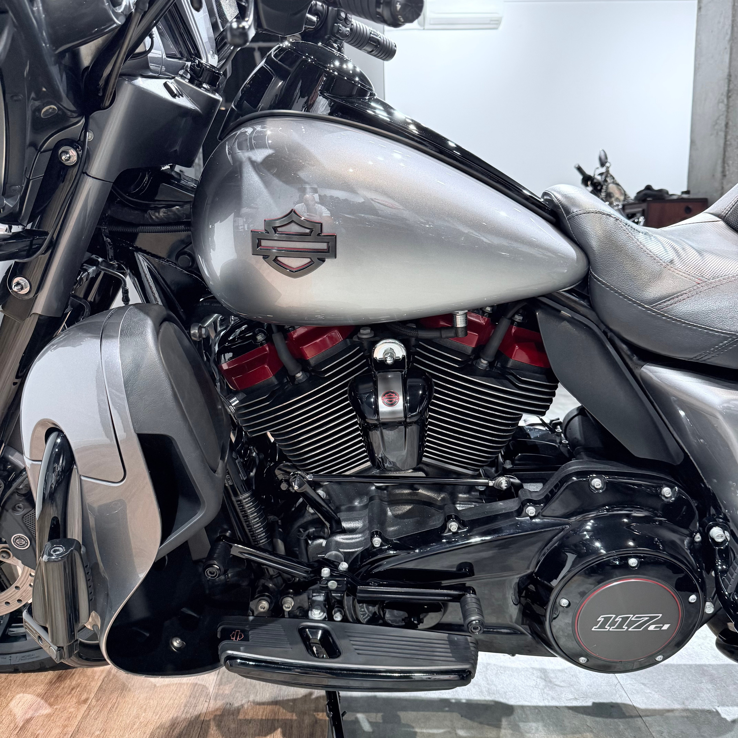 СVО Еlесtrа Glide Limited 117 Маgic Gray Fаde. Hello Davidson, Москва. Только хорошие мотоциклы…
