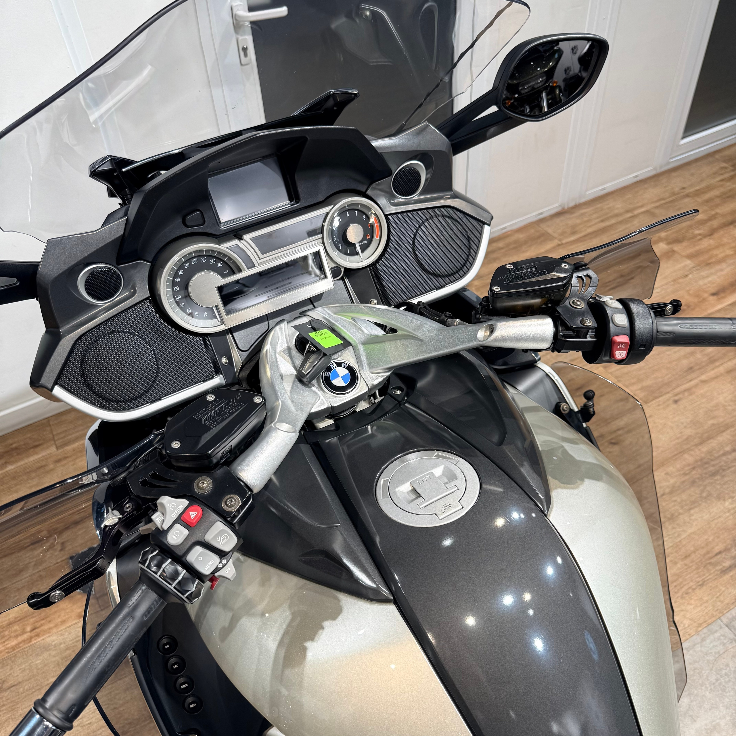 2013 ВМW К1600GTL Exclusive. Hello Davidson, Москва. Только хорошие мотоциклы…