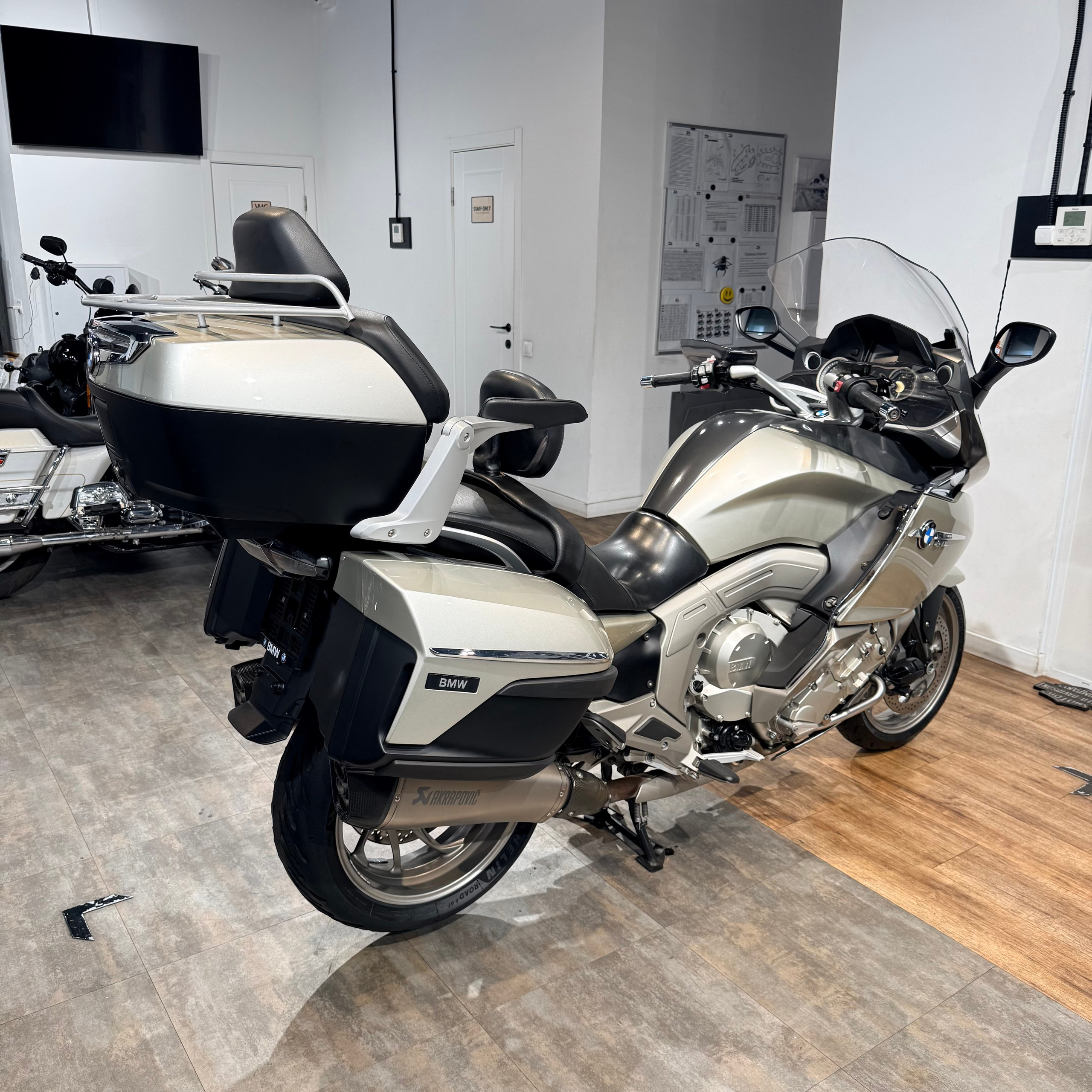 2013 ВМW К1600GTL Exclusive. Hello Davidson, Москва. Только хорошие мотоциклы…