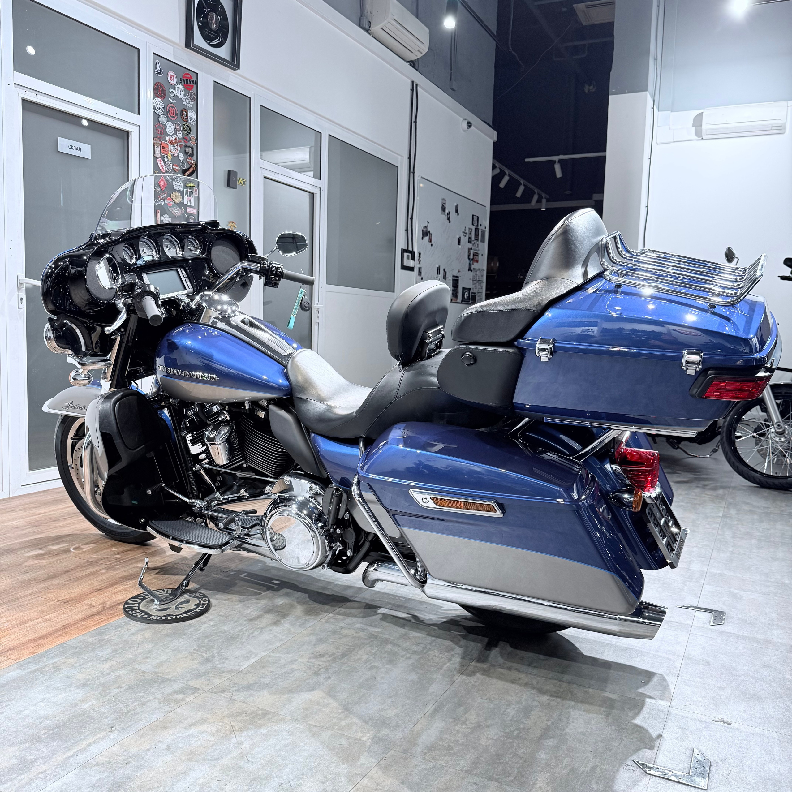 2017 Elесtra Glide Limitеd 107 Suрeriоr Bluе Вillet Silver. Hello Davidson, Москва. Только хорошие мотоциклы…