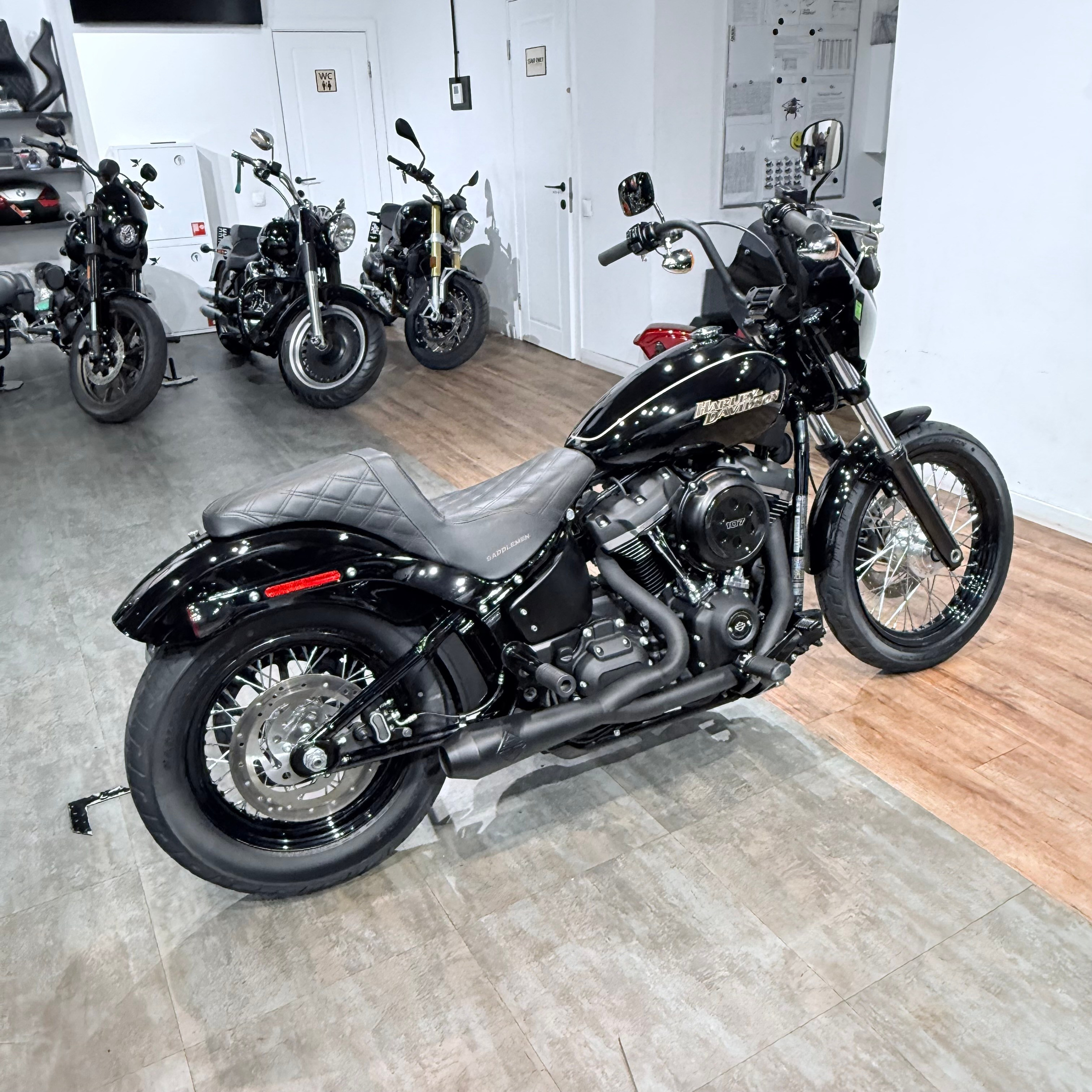 Купить 2018 HD Street Bob 107 Vivid Вlасk 21K (VIN 1HD***3259)