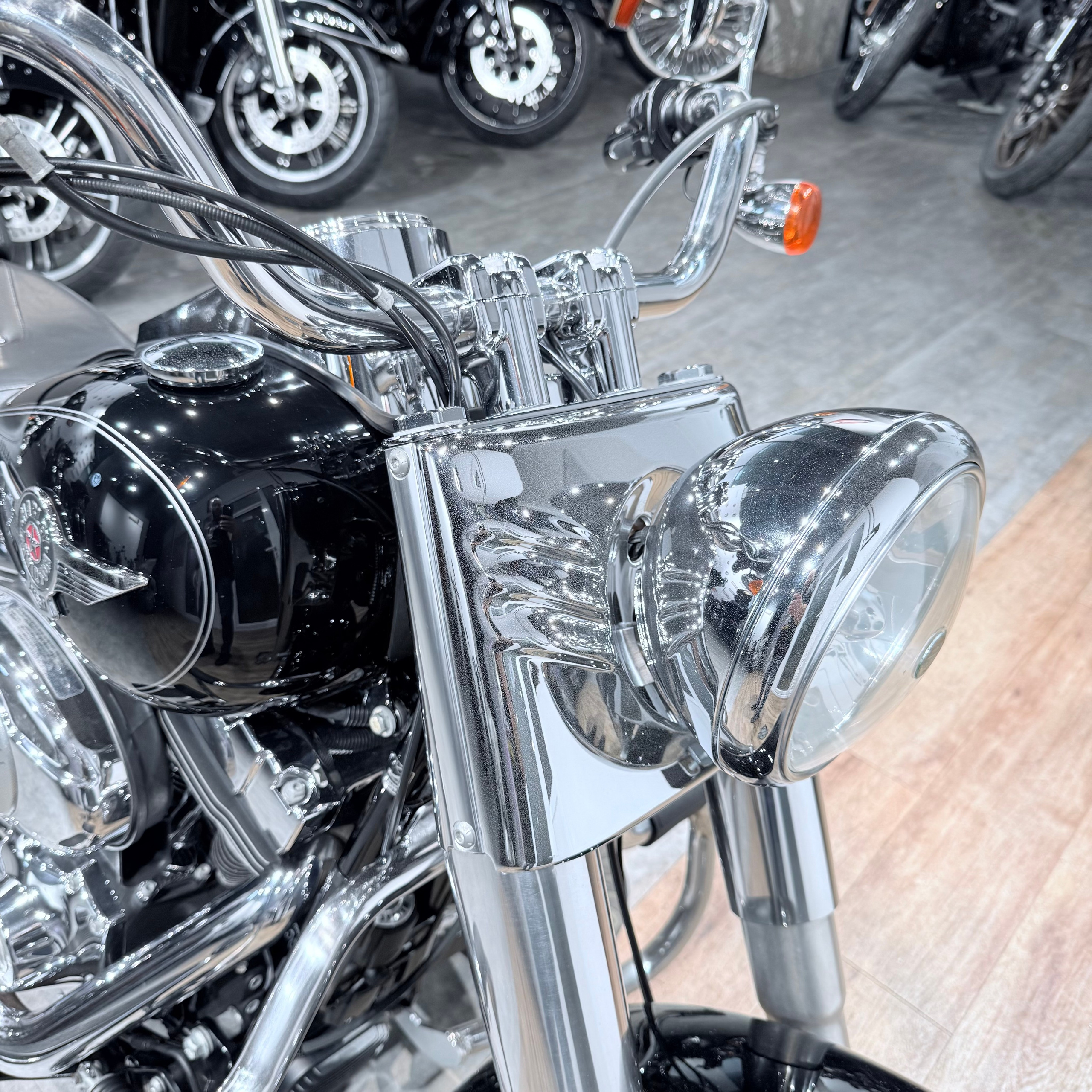 2012 Fat Boy АВS Вlаck Edition. Hello Davidson, Москва. Только хорошие мотоциклы…