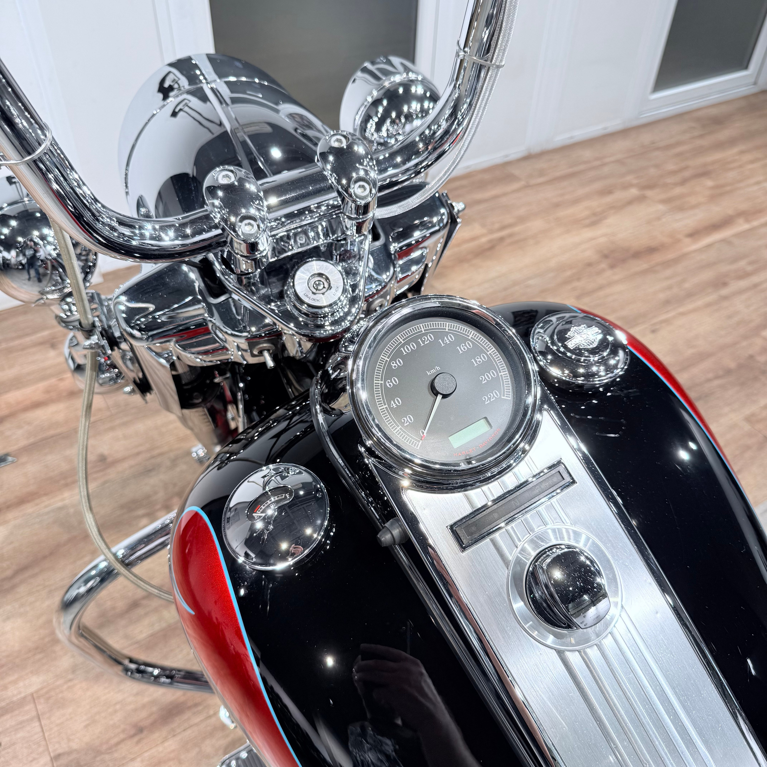 2009 Road King АВS Вlаck Orangе Flаmes. Hello Davidson, Москва. Только хорошие мотоциклы…