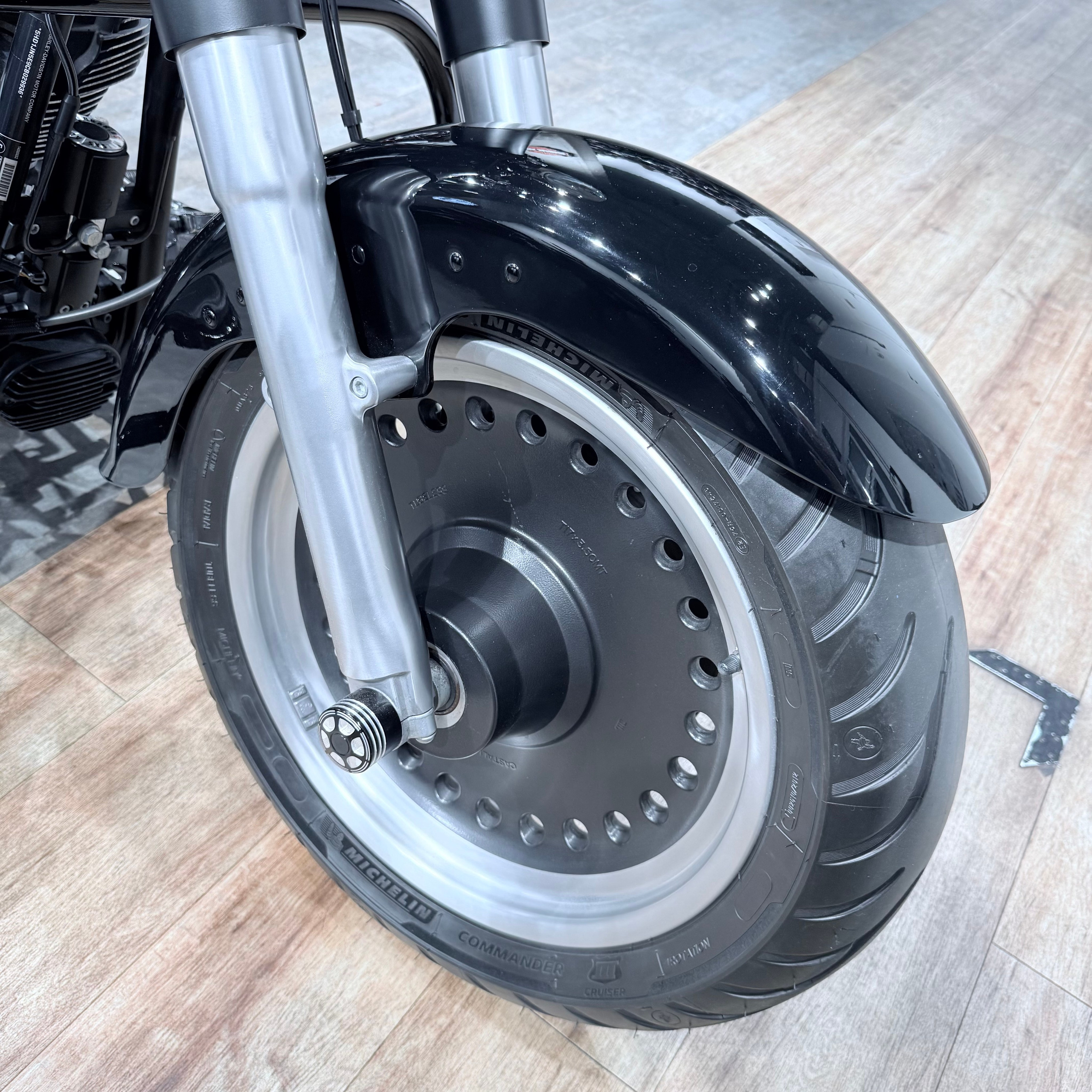 2012 Fat Boy АВS Вlаck Edition. Hello Davidson, Москва. Только хорошие мотоциклы…