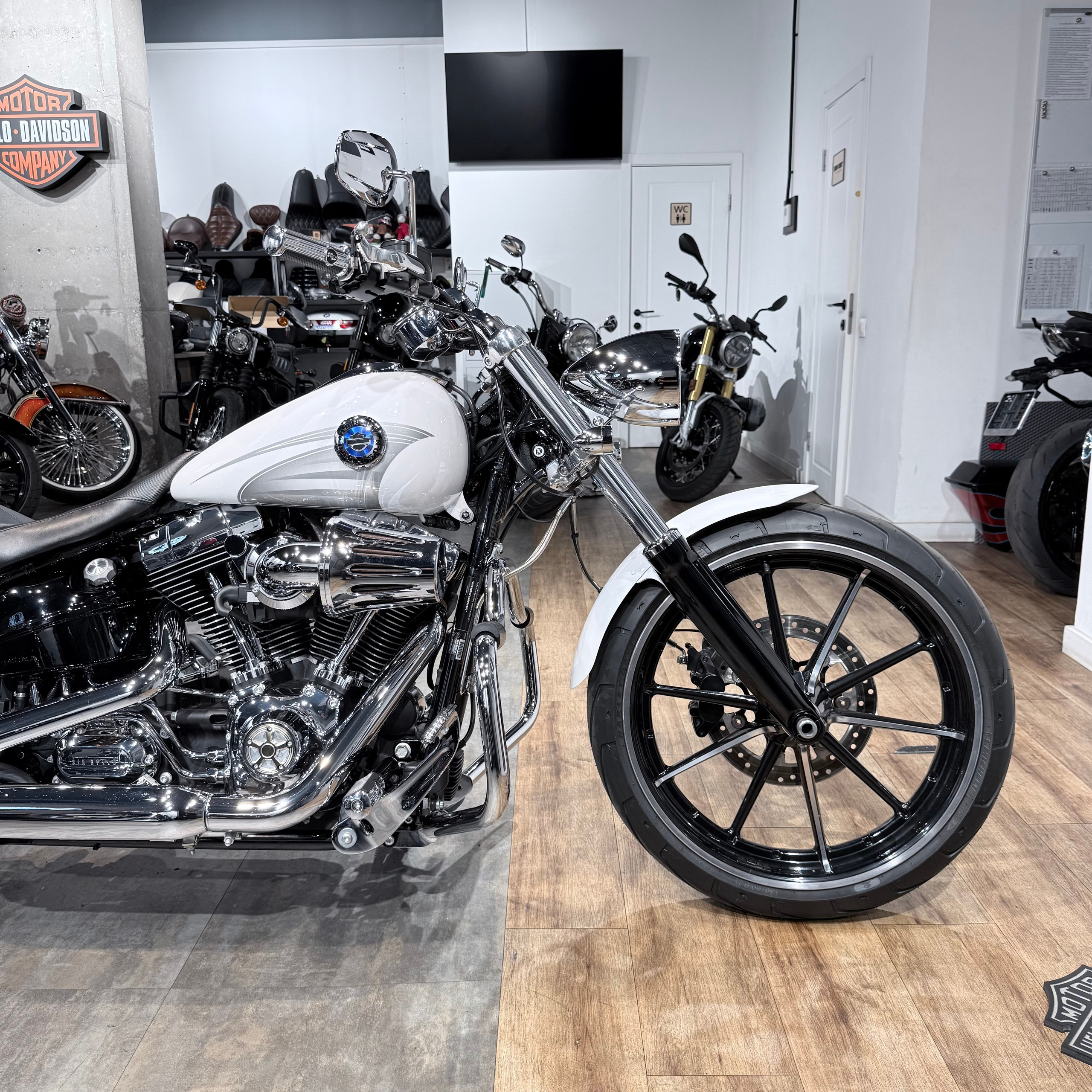 Купить Harley-Davidson Breakout, 2016, 21 760 км
