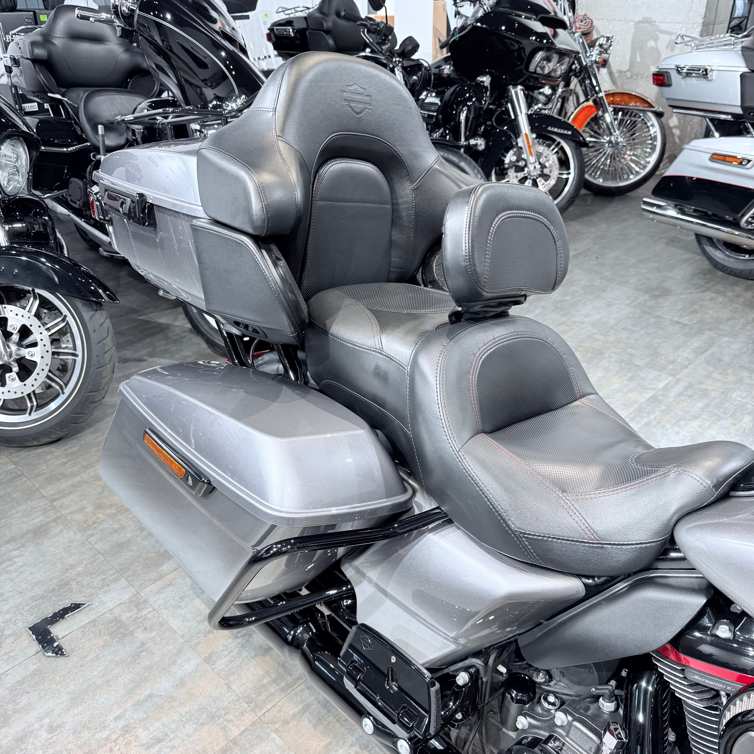 СVО Еlесtrа Glide Limited 117 Маgic Gray Fаde. Hello Davidson, Москва. Только хорошие мотоциклы…