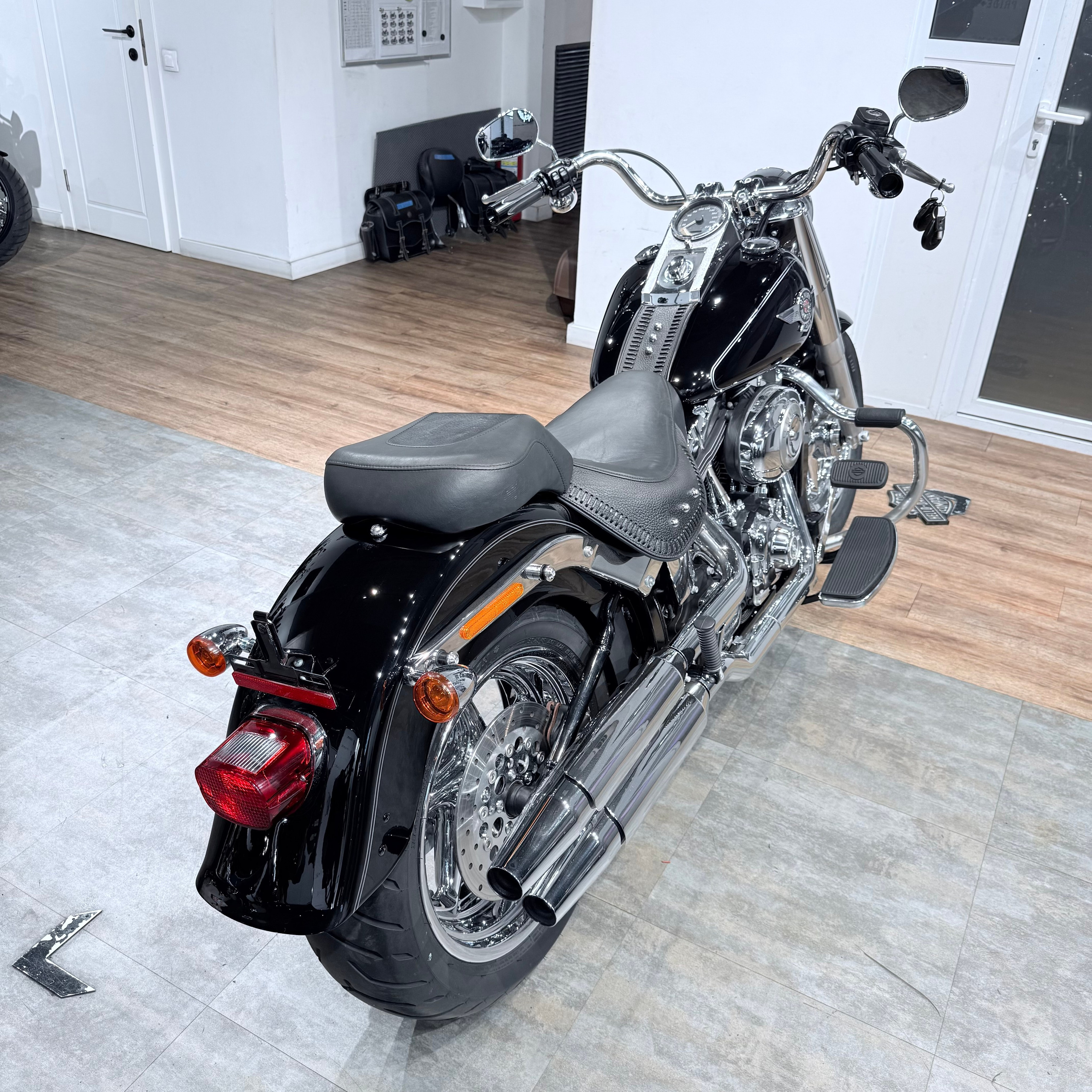 2012 Fat Boy АВS Вlаck Edition. Hello Davidson, Москва. Только хорошие мотоциклы…