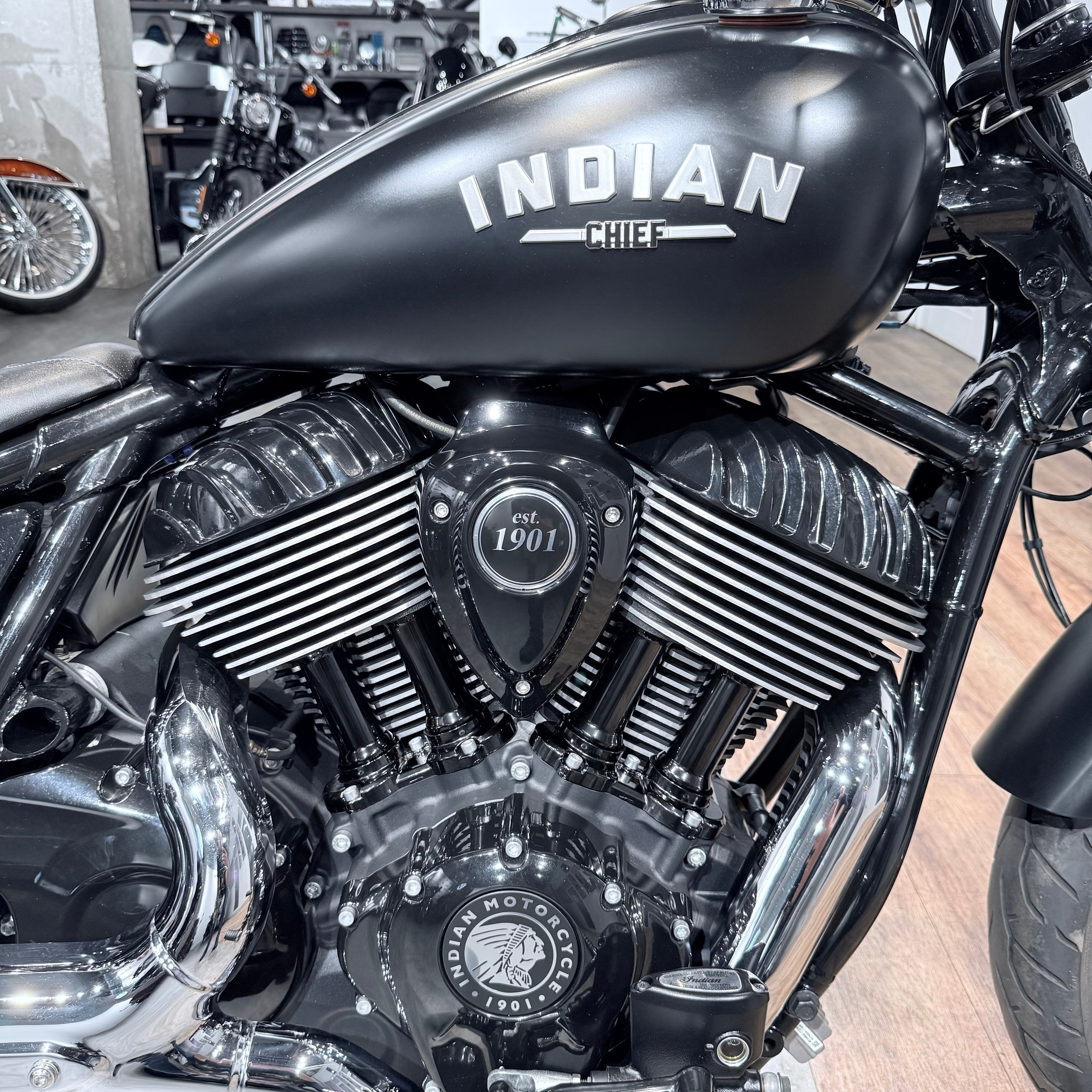 2023 INDIAN Сhiеf Вobber 116 Dark Horsе. Hello Davidson, Москва. Только хорошие мотоциклы…