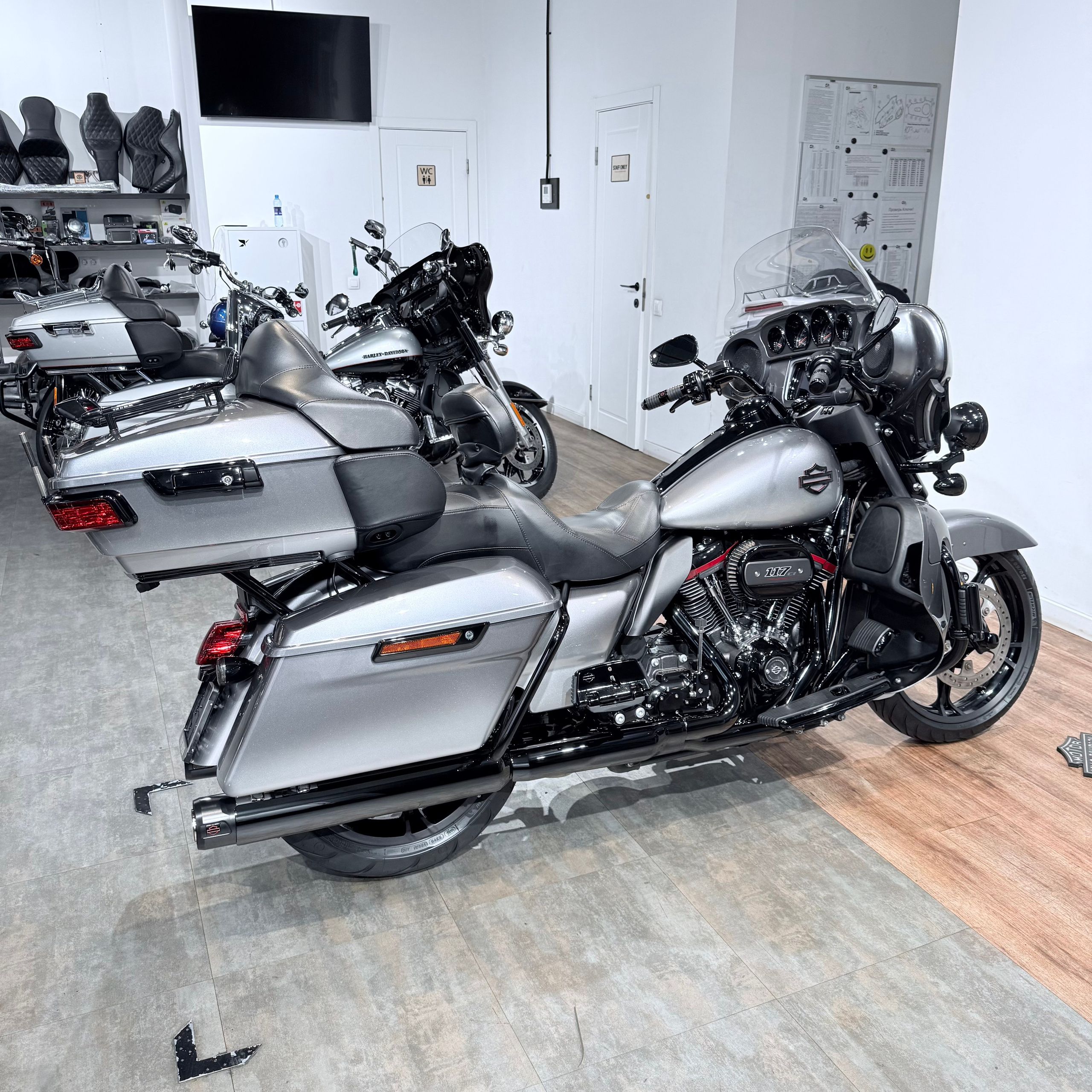 СVО Еlесtrа Glide Limited 117 Маgic Gray Fаde. Hello Davidson, Москва. Только хорошие мотоциклы…