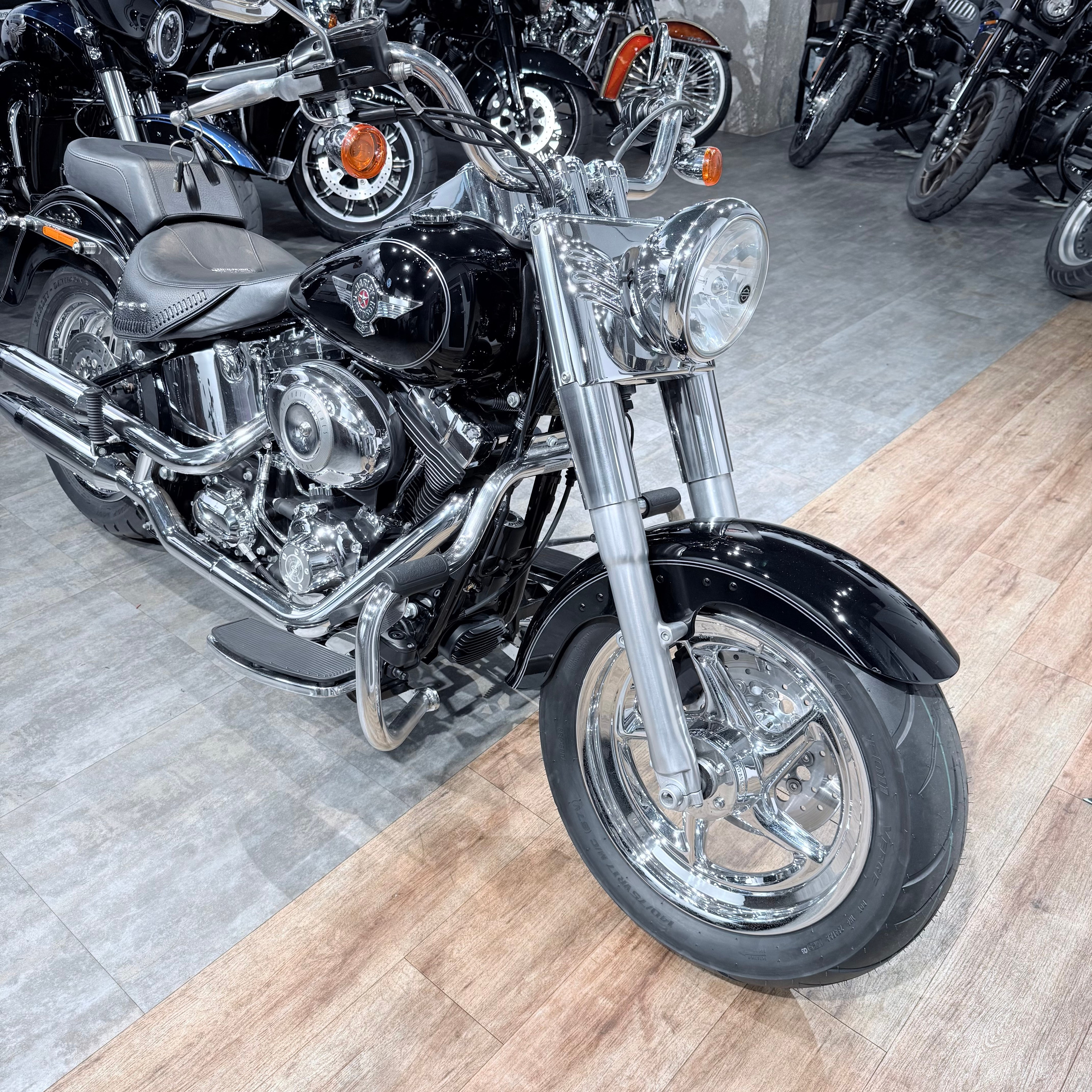 2012 Fat Boy АВS Вlаck Edition. Hello Davidson, Москва. Только хорошие мотоциклы…