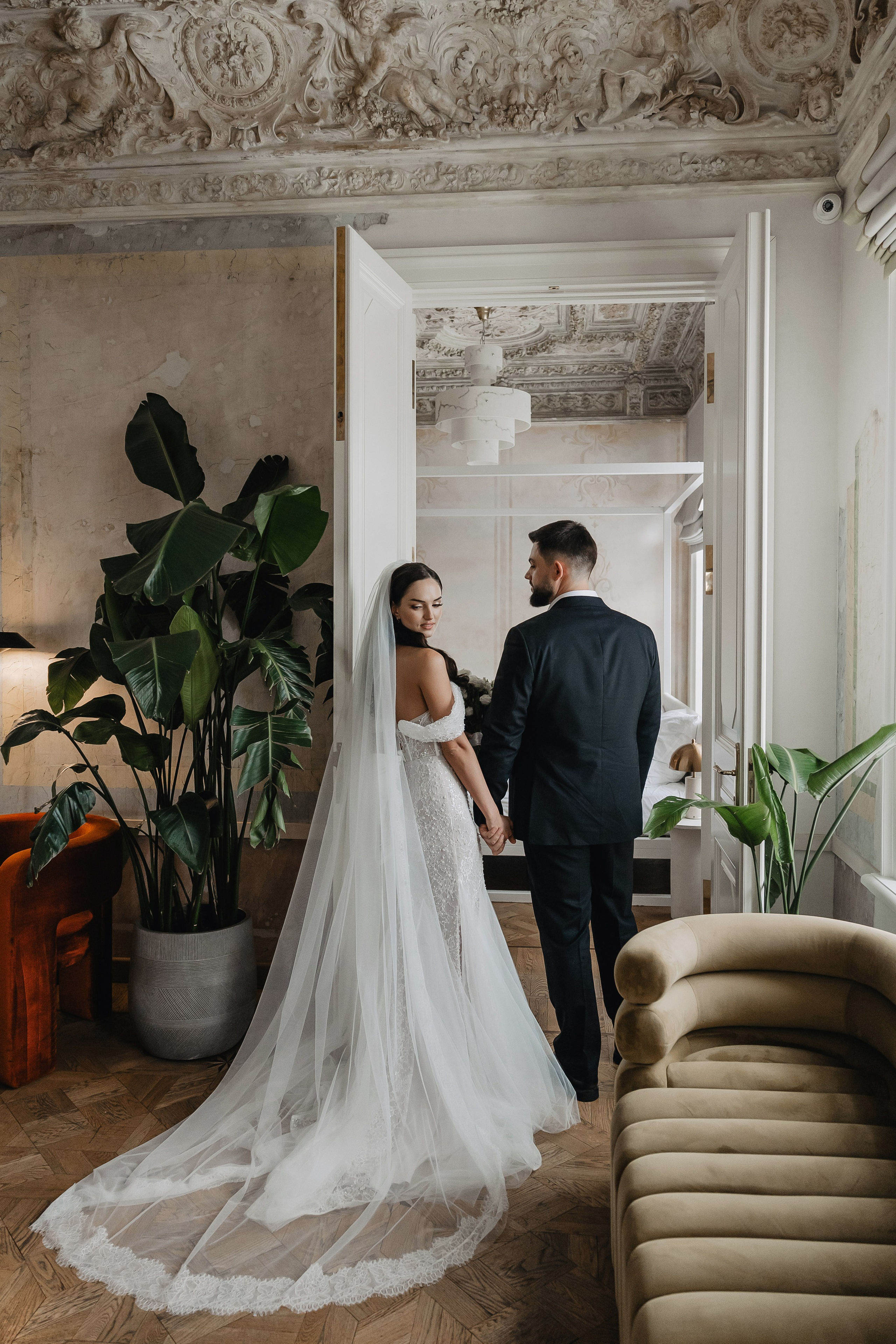 Самые красивые отели Москвы для свадебной фотосессии. Свадебный фотограф в Москве Дарья Олендарёва