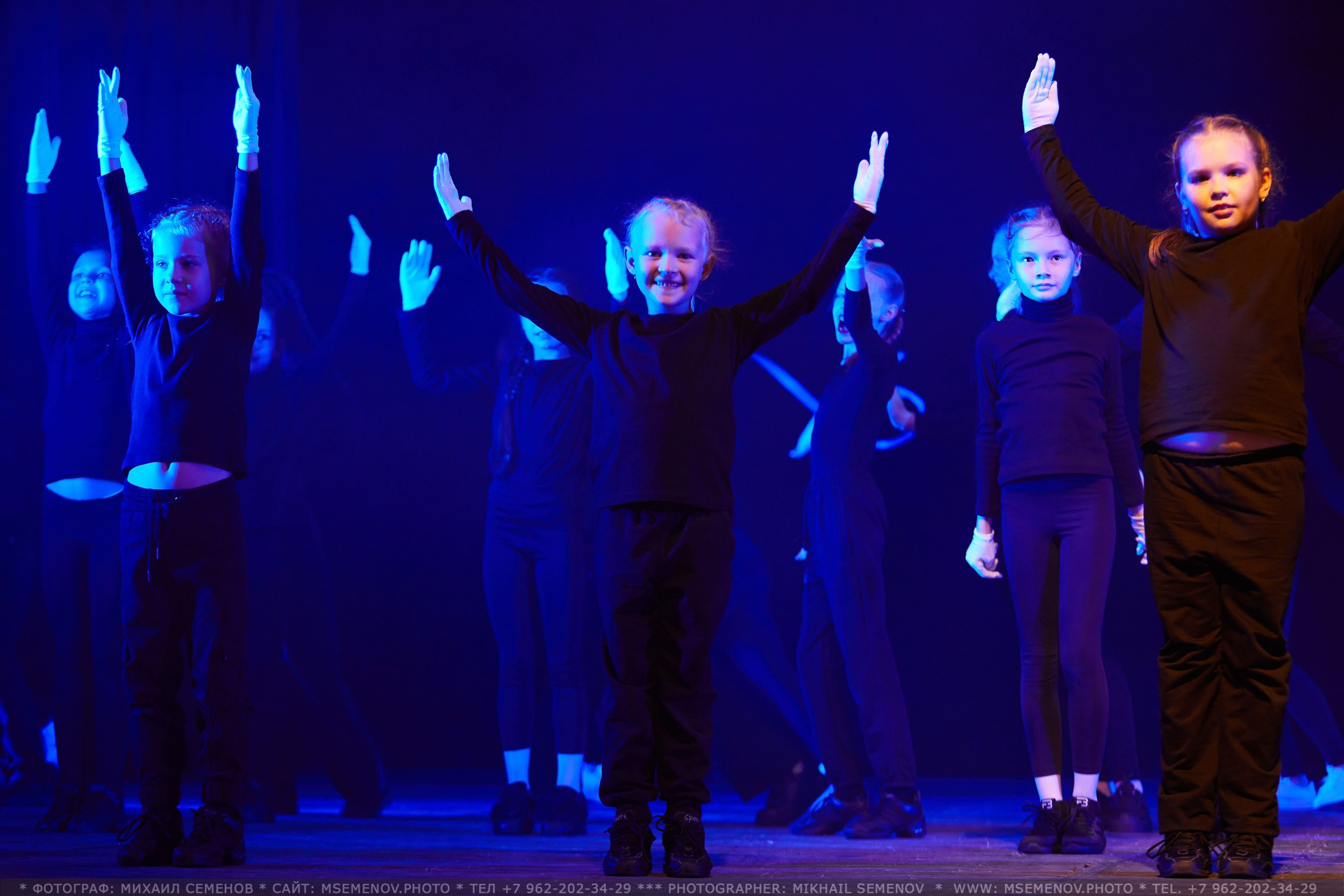 АНОНС фоторепортажа «Танцуй вопреки…» Танцевальный клуб «Априори». Фотограф, фотопроекты Михаила Семенова в Ярославле. Фотошкола