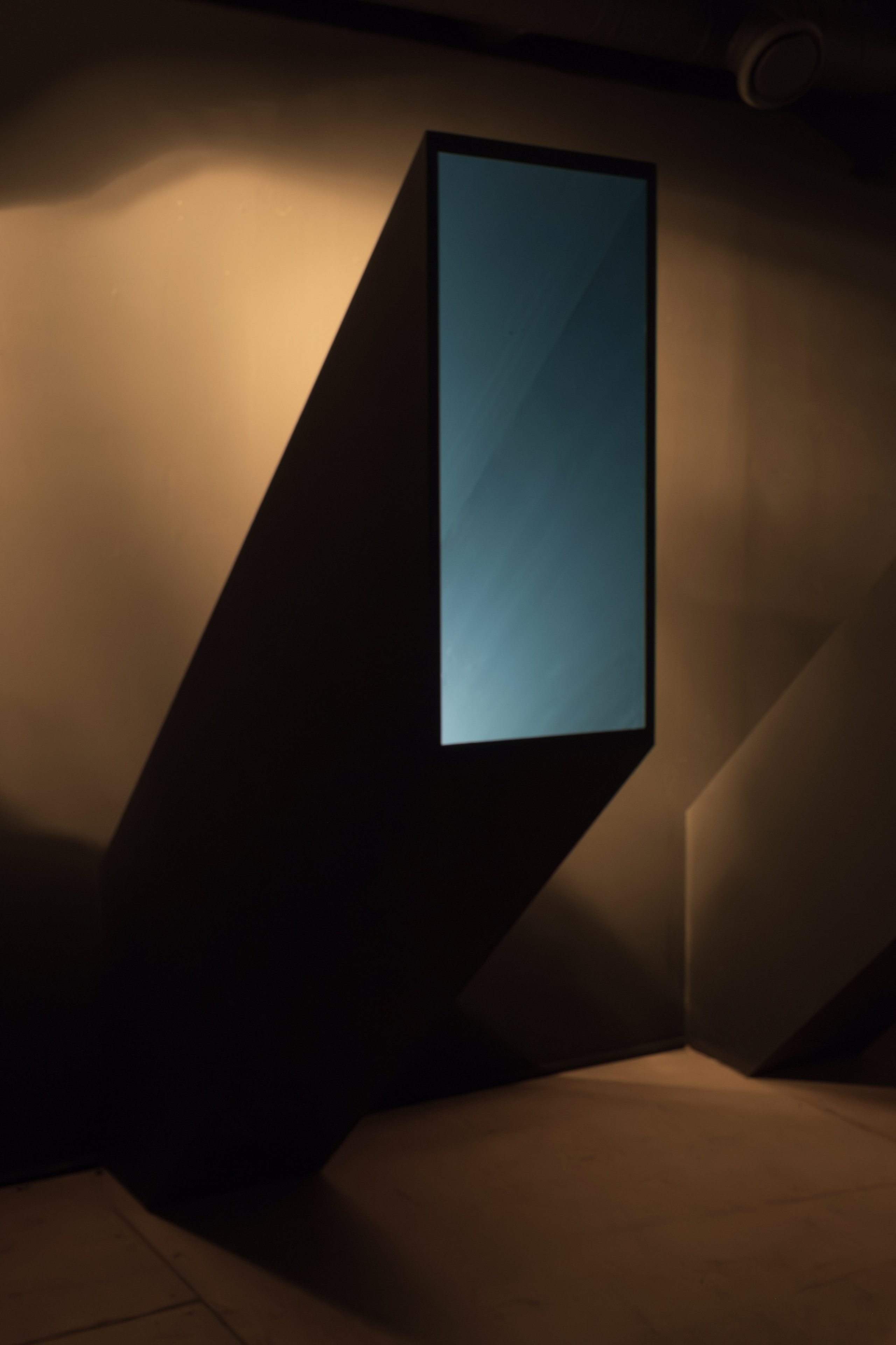 Нежные бабы. Что мне делать, чтобы земля оставалась на месте. Художественная группа «Нежные Бабы»