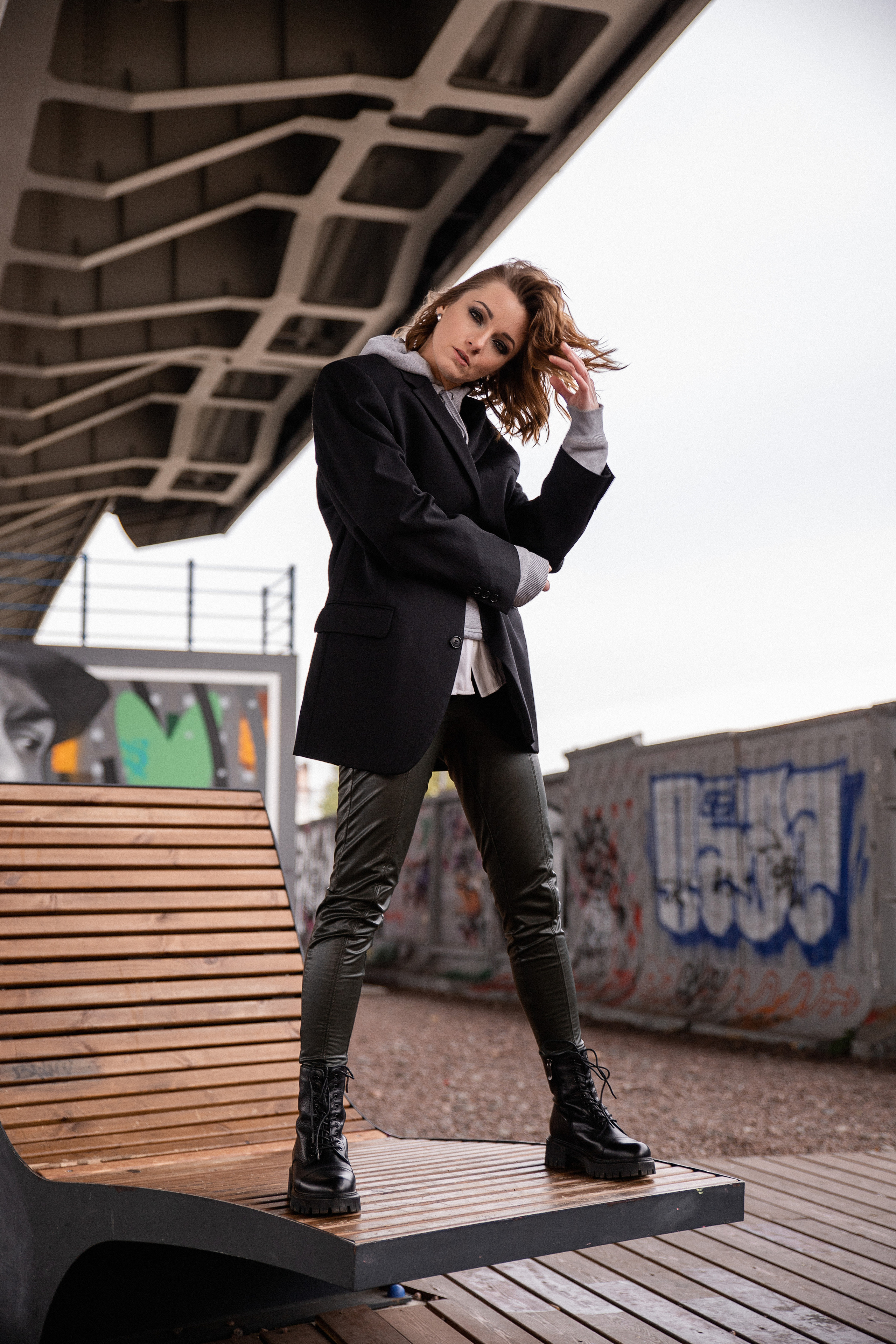 Девушка на мосту. Катерина Растокина фотограф в Санкт-Петербурге