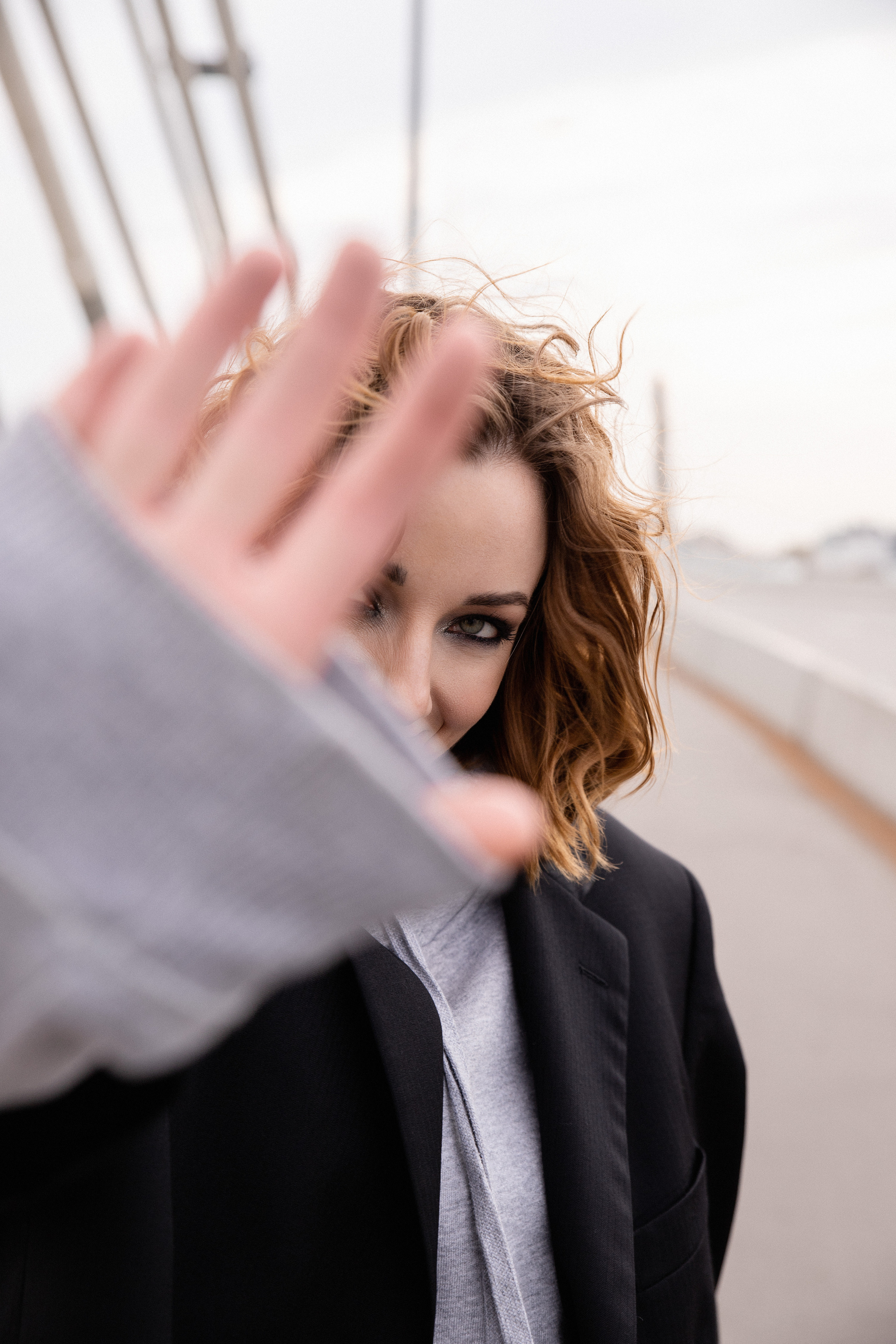 Девушка на мосту. Катерина Растокина фотограф в Санкт-Петербурге