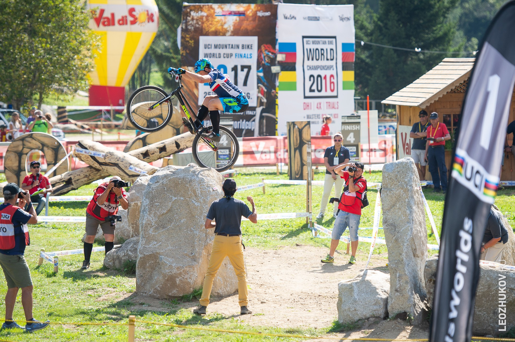 UCI Trials World Championships 2016 — finals. Sports photographer Leonid Zhukov