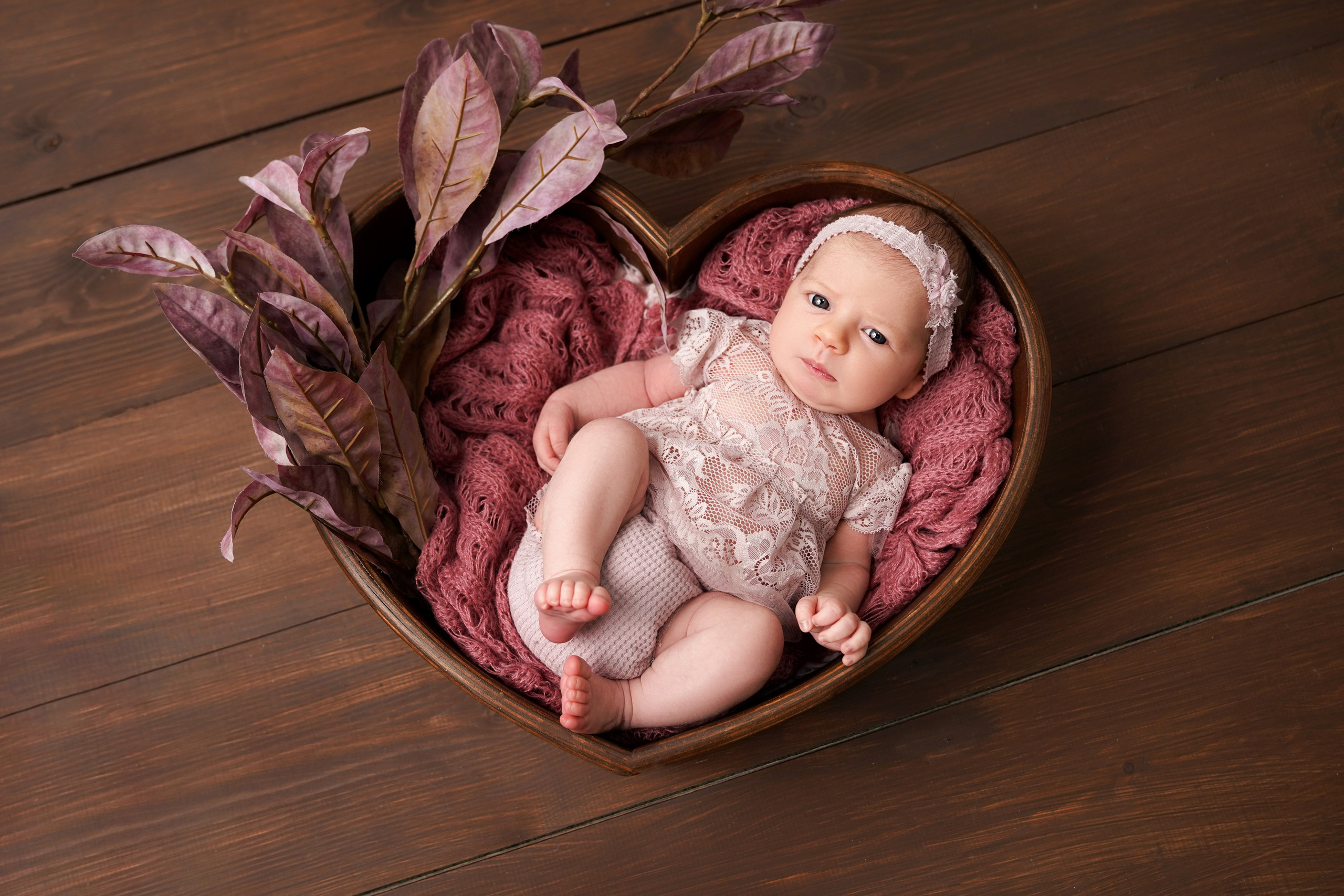 Фотосессия новорожденного (newborn). Фотограф новорожденных, детей до года и беременных в Симферополе