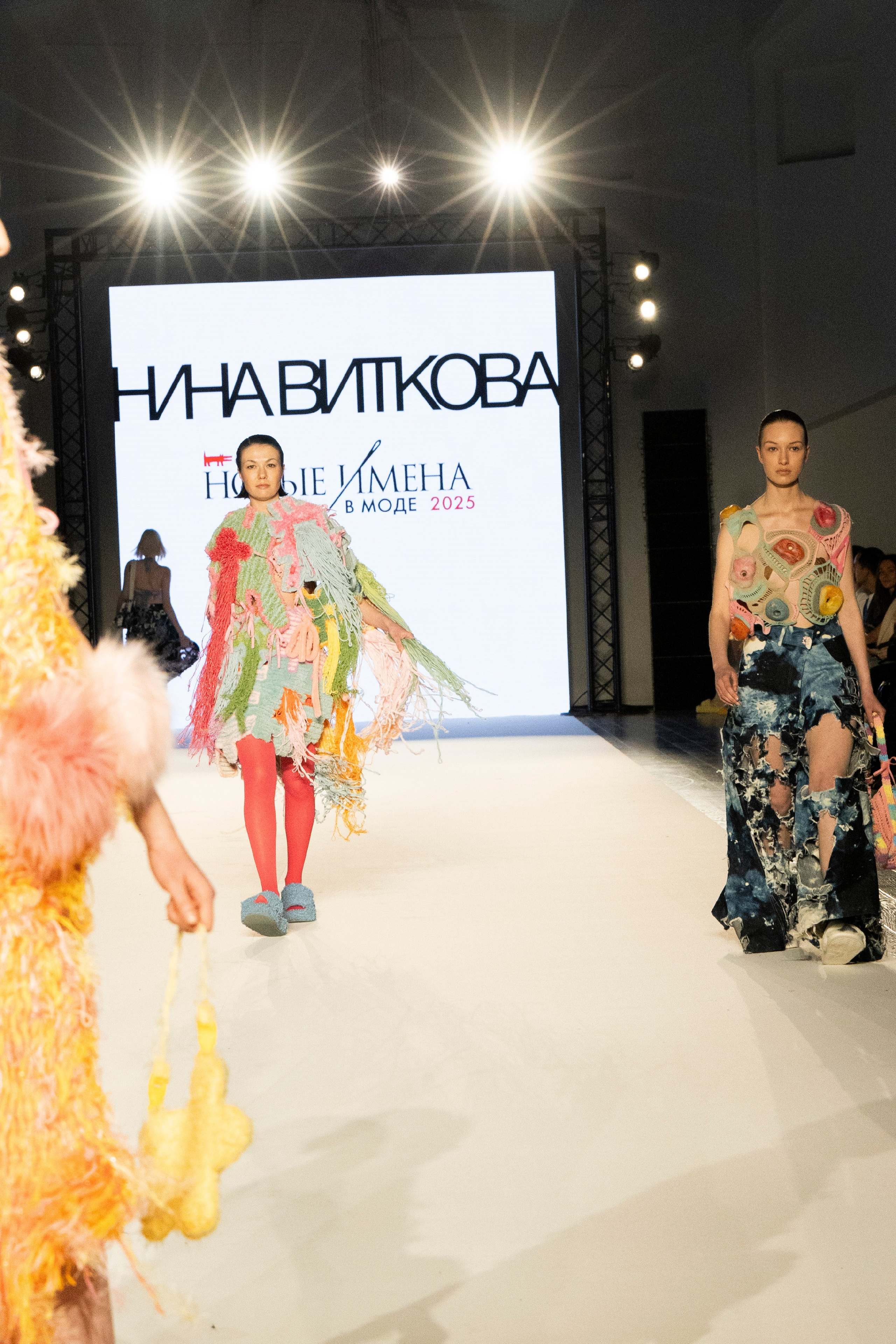 ДЛТ Собака.ru показ победителей конкурса «Новые имена в моде 2025». FOTOFAQ SKOOL г. Санкт-Петербург: очные, дистанционные и онлайн курсы фотографии