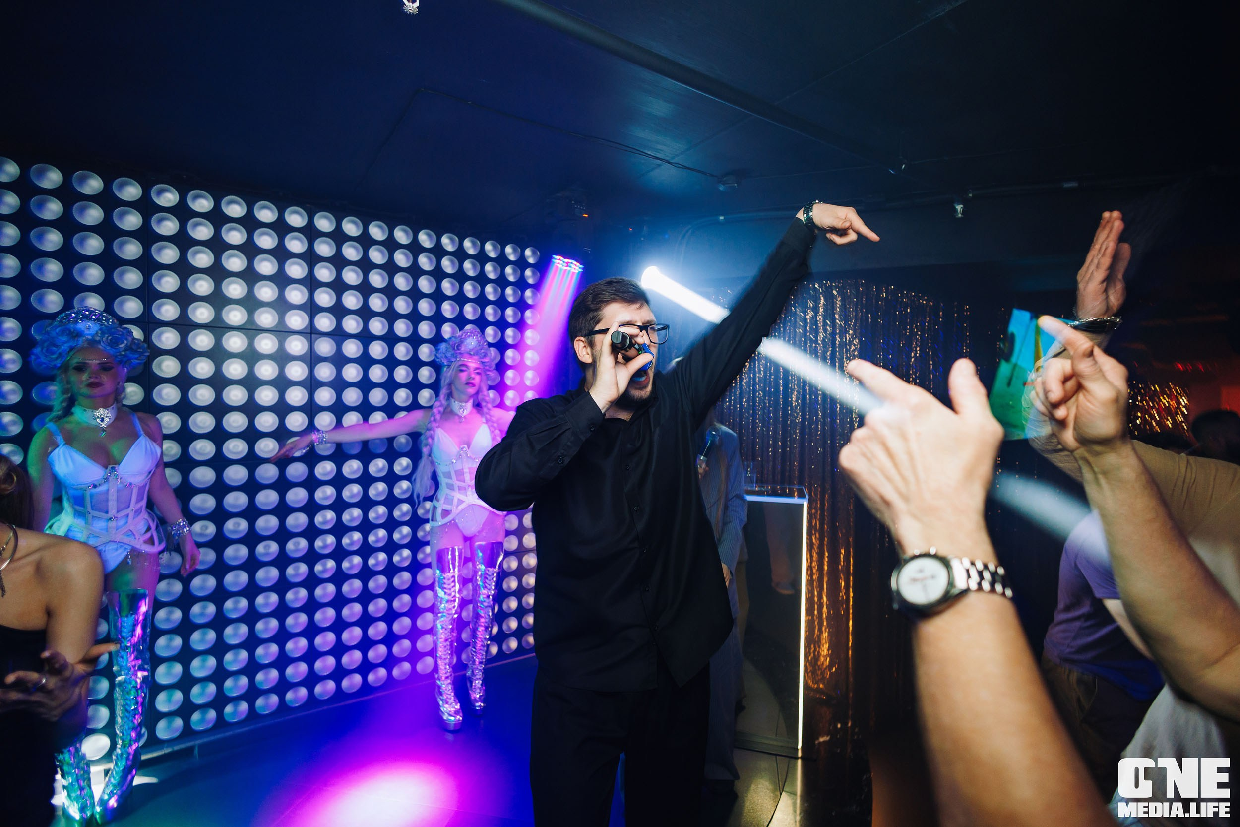 Фоторепортаж из караоке-клуба Эйфория. One Media Life: фоторепортажи, фотоотчеты с мероприятий и заведений